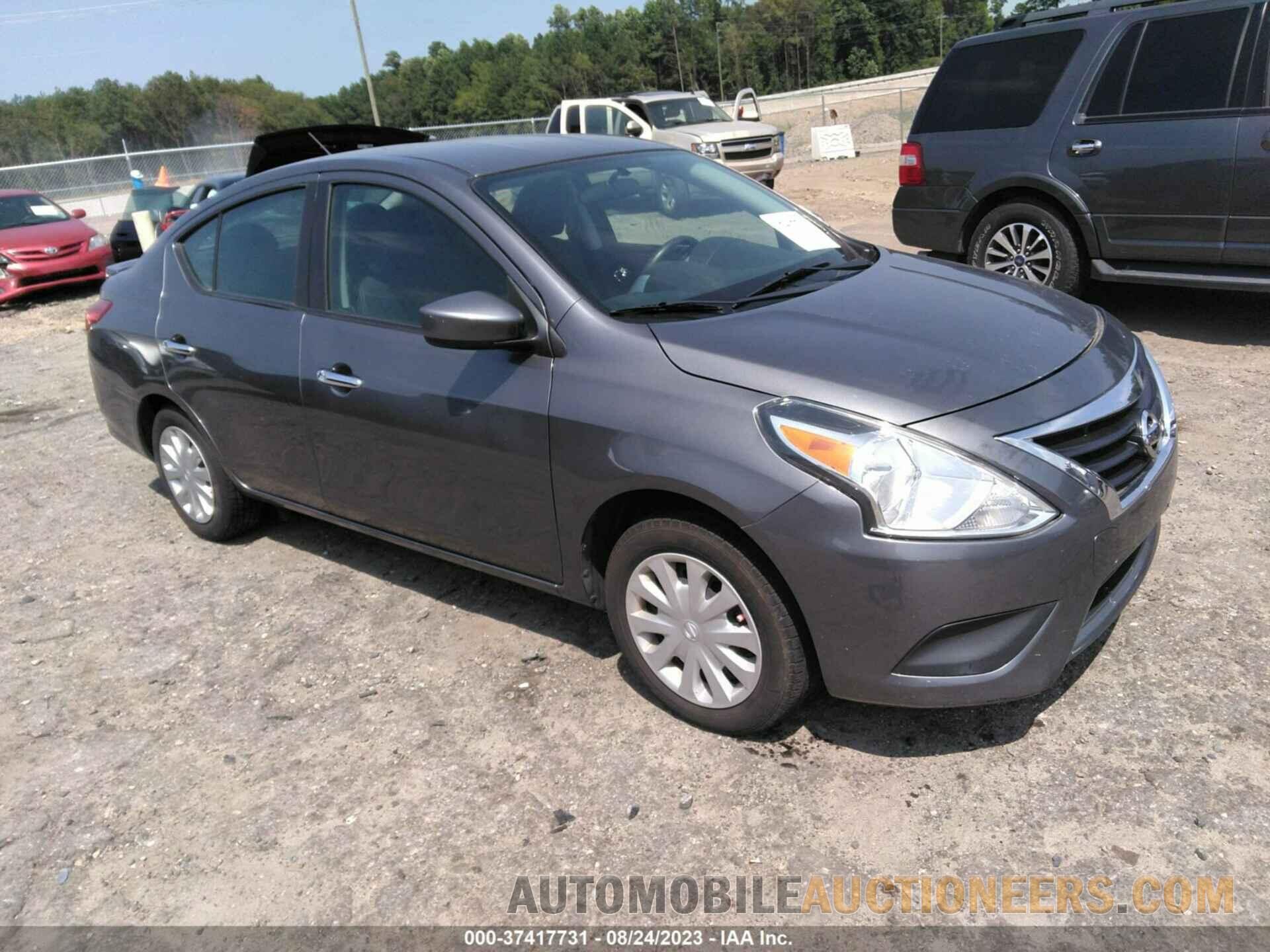 3N1CN7AP1KL843295 NISSAN VERSA SEDAN 2019