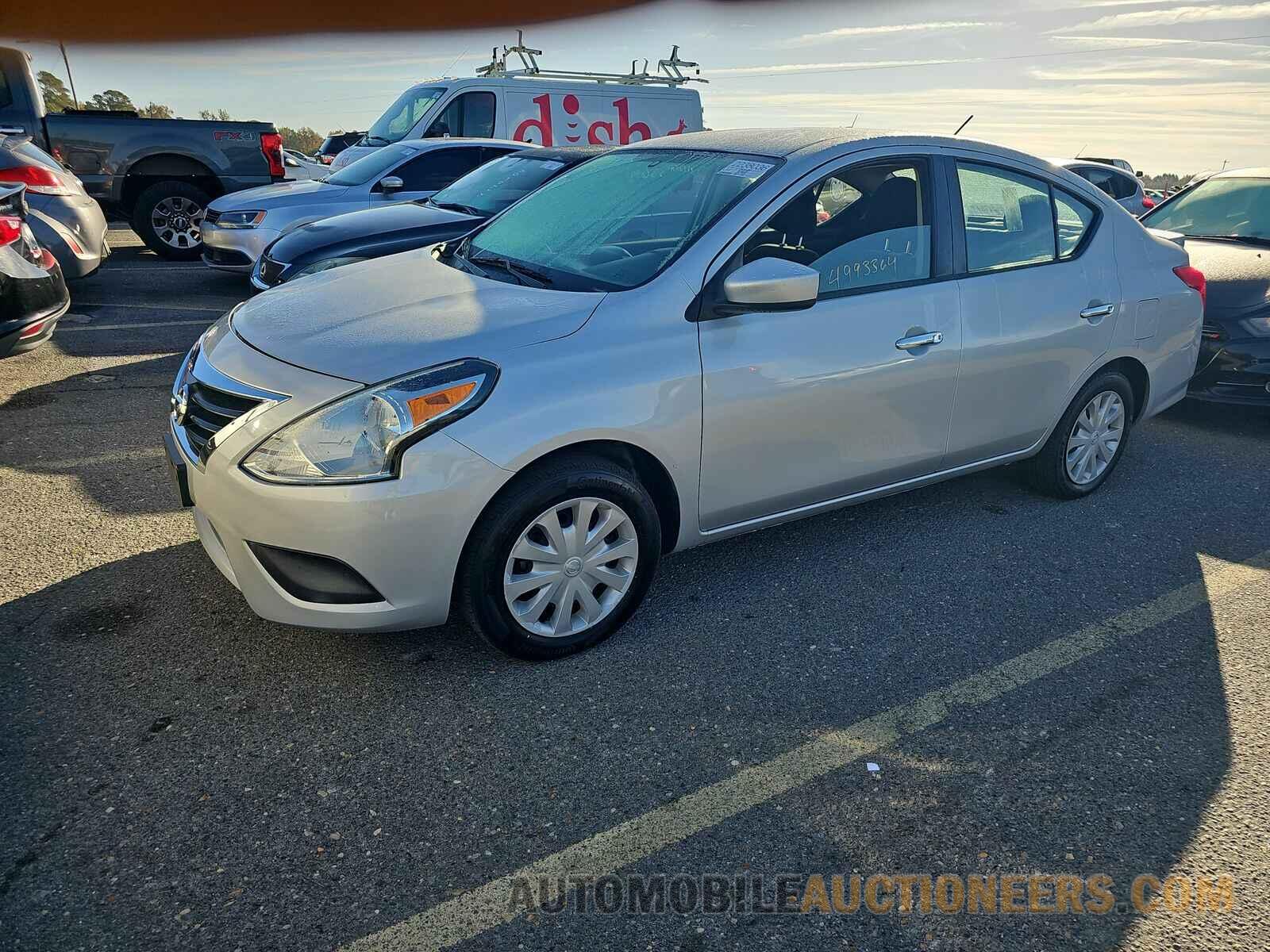 3N1CN7AP1KL847122 Nissan Versa Sedan 2019