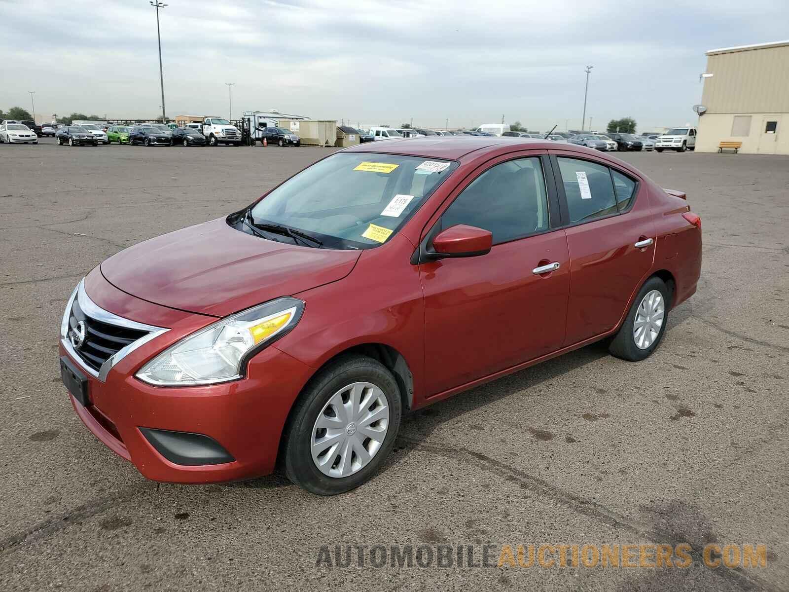 3N1CN7AP1KL855057 Nissan Versa Sedan 2019