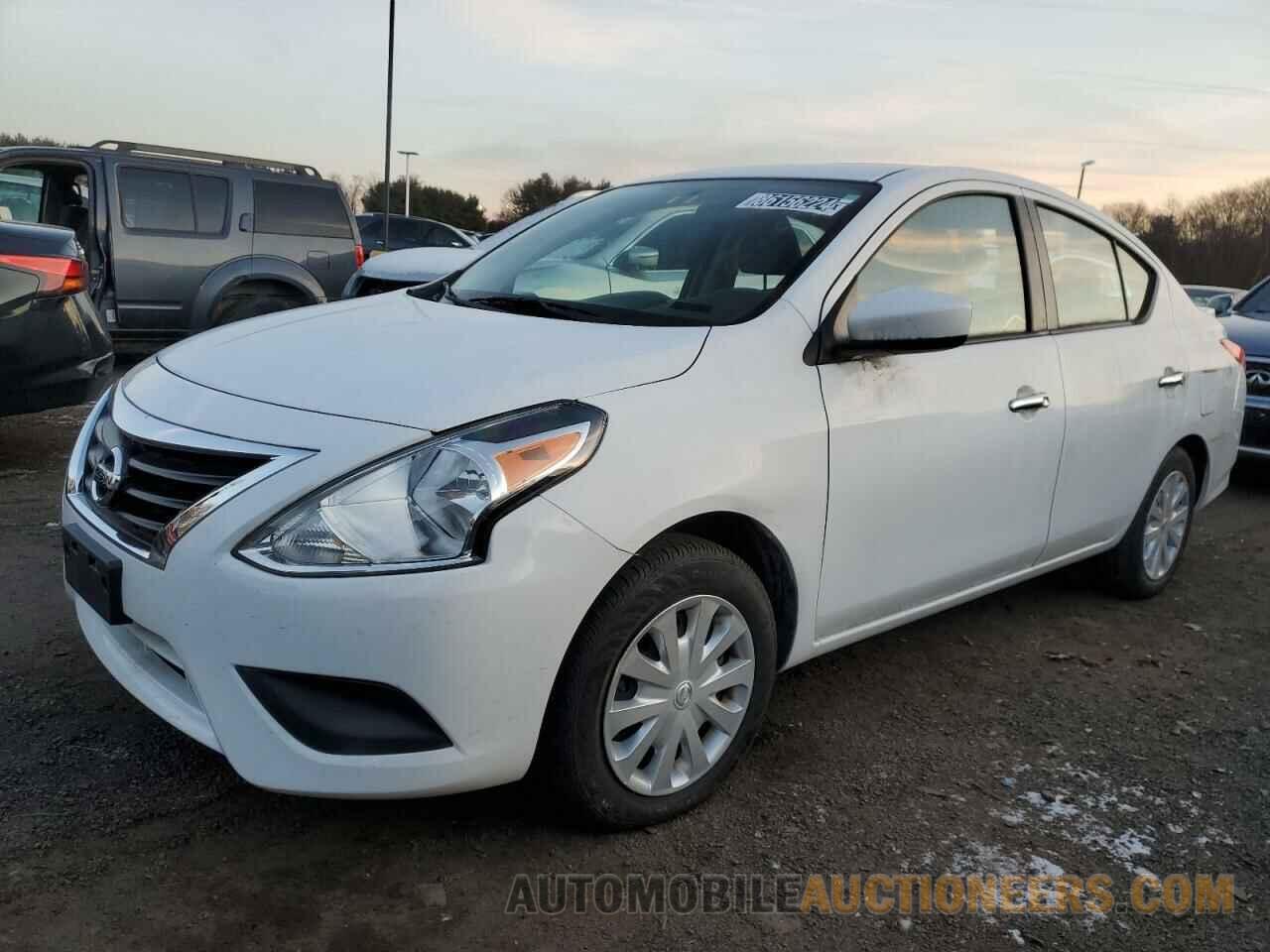 3N1CN7AP1KL857195 NISSAN VERSA 2019