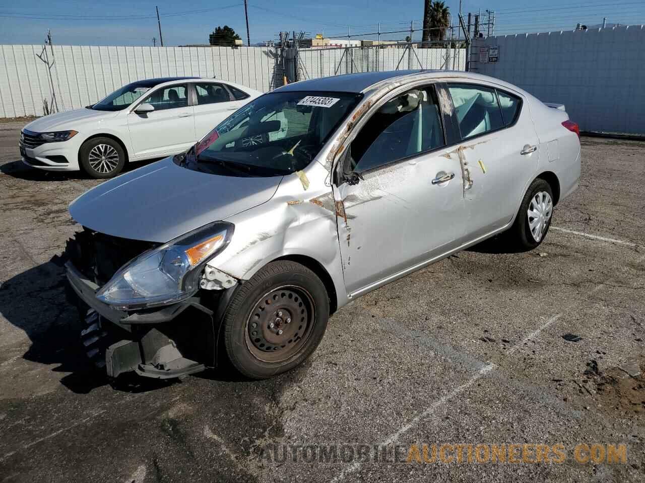 3N1CN7AP1KL867404 NISSAN VERSA 2019