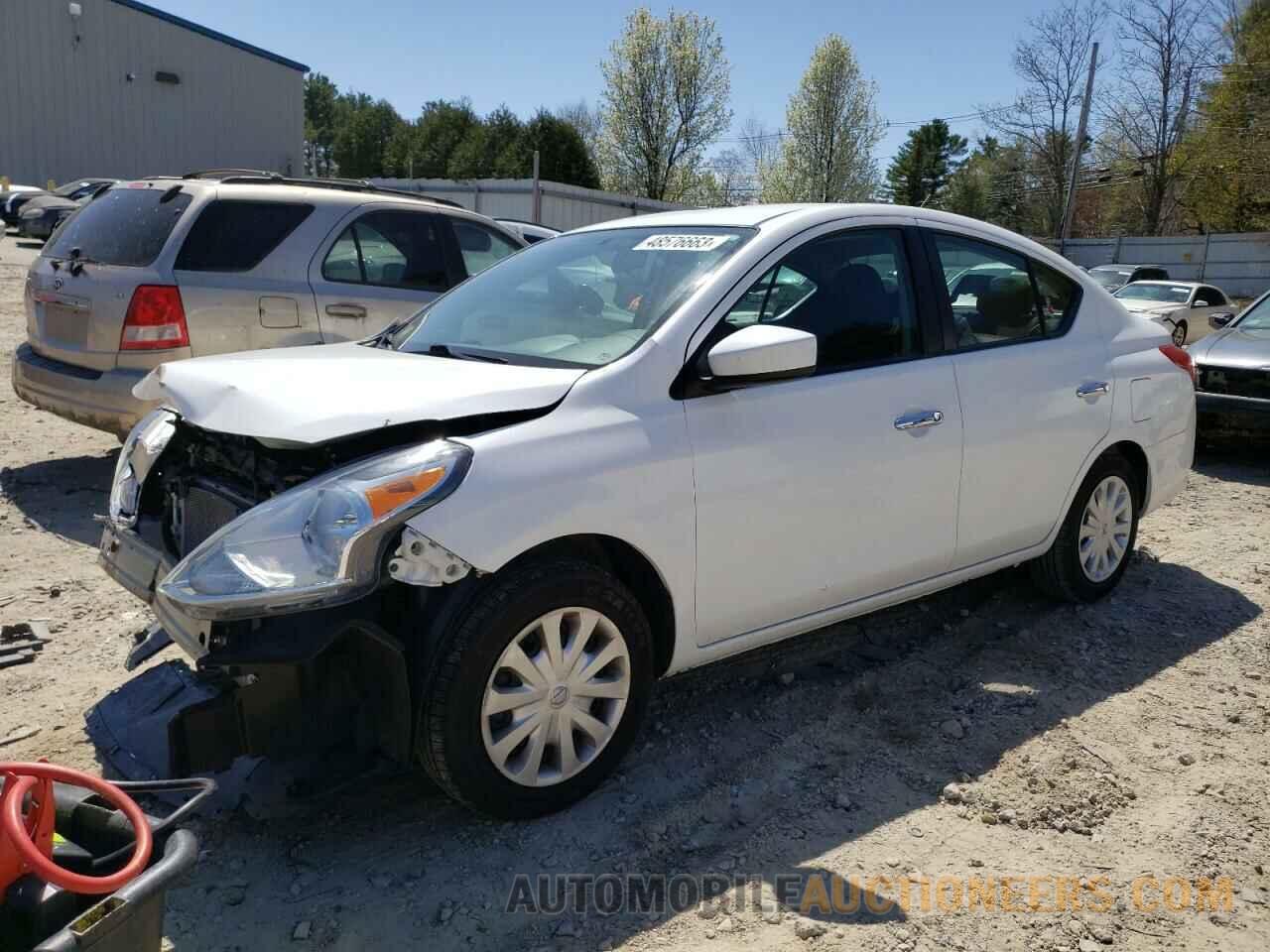 3N1CN7AP1KL875647 NISSAN VERSA 2019