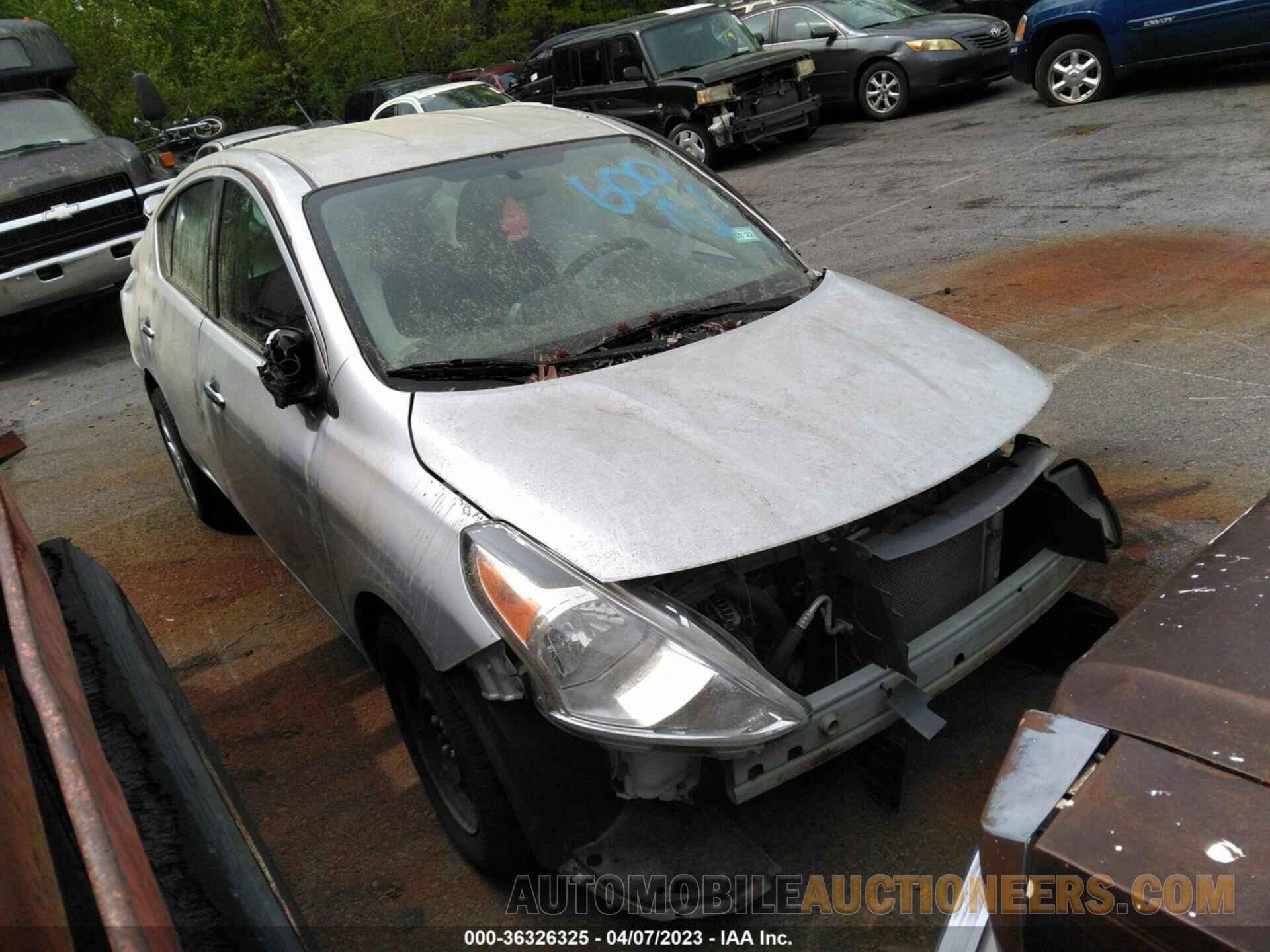 3N1CN7AP1KL881514 NISSAN VERSA SEDAN 2019