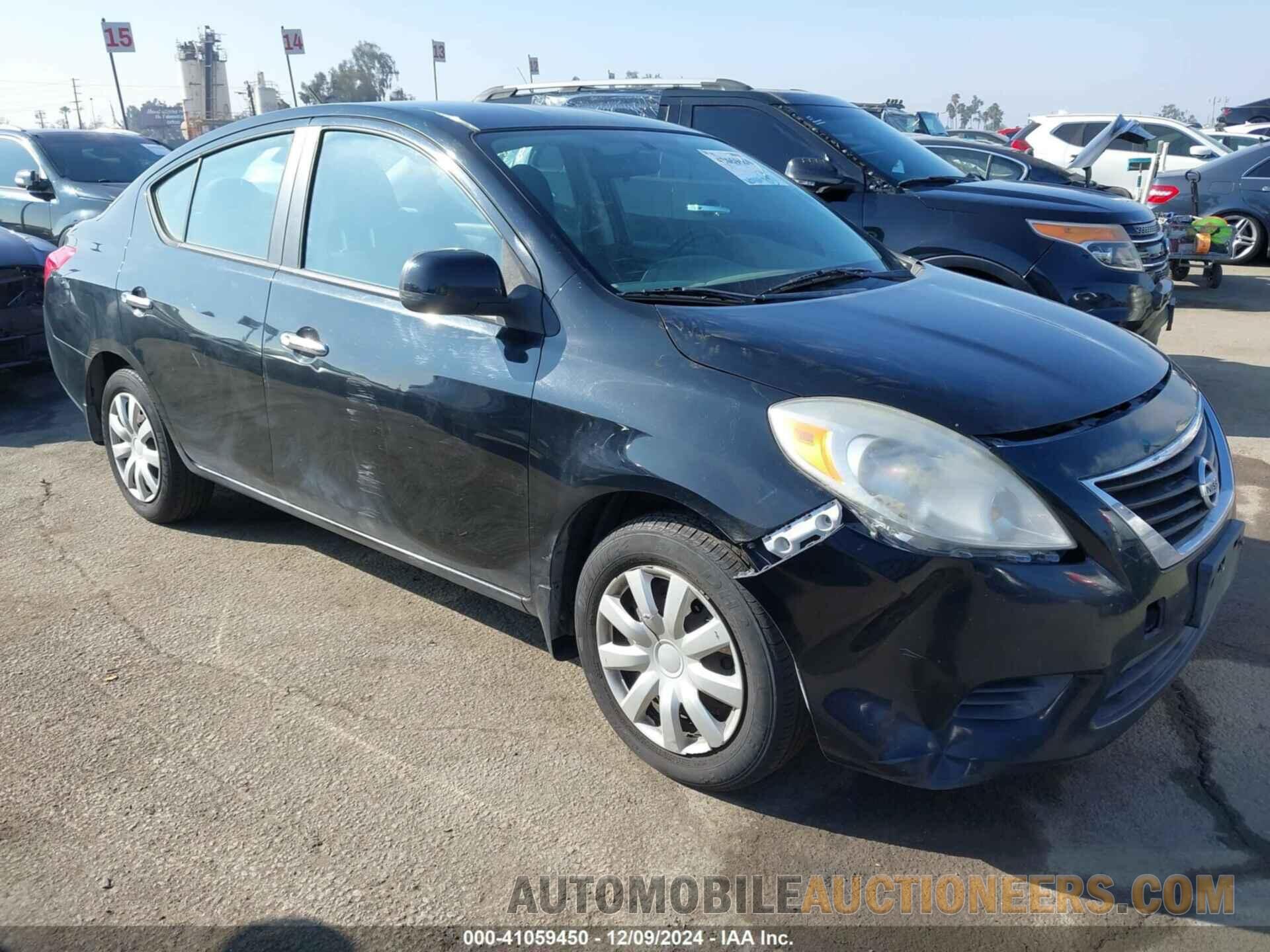 3N1CN7AP2CL885718 NISSAN VERSA 2012