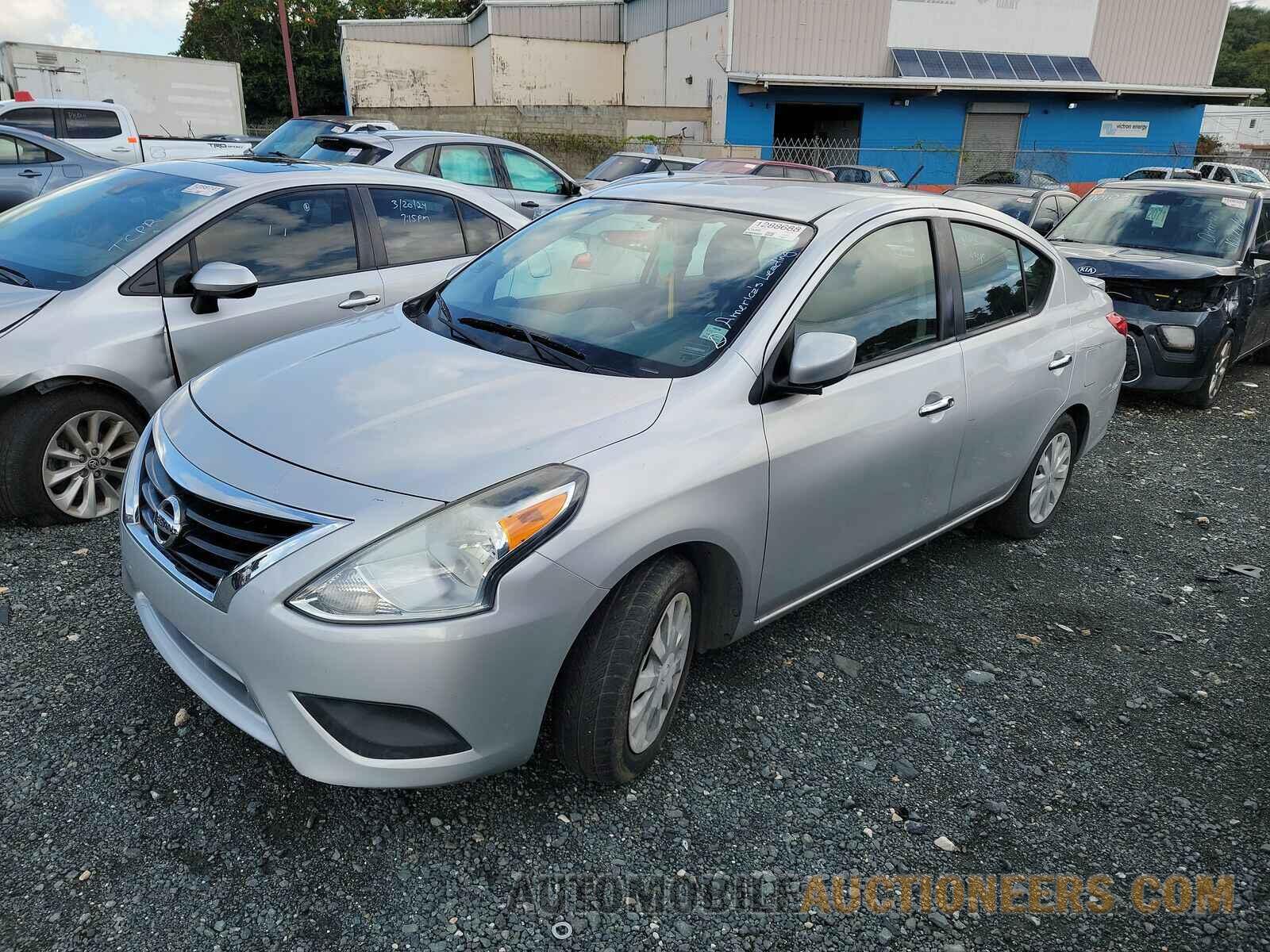 3N1CN7AP2FL913196 Nissan Versa 2015