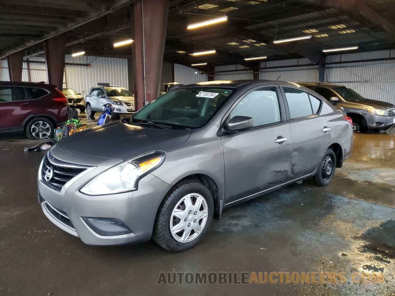 3N1CN7AP2FL943895 NISSAN VERSA 2015