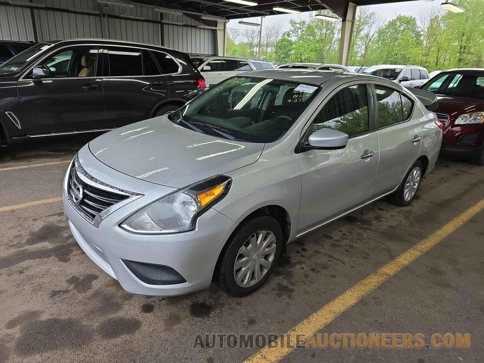 3N1CN7AP2HK450193 Nissan Versa Sedan 2017