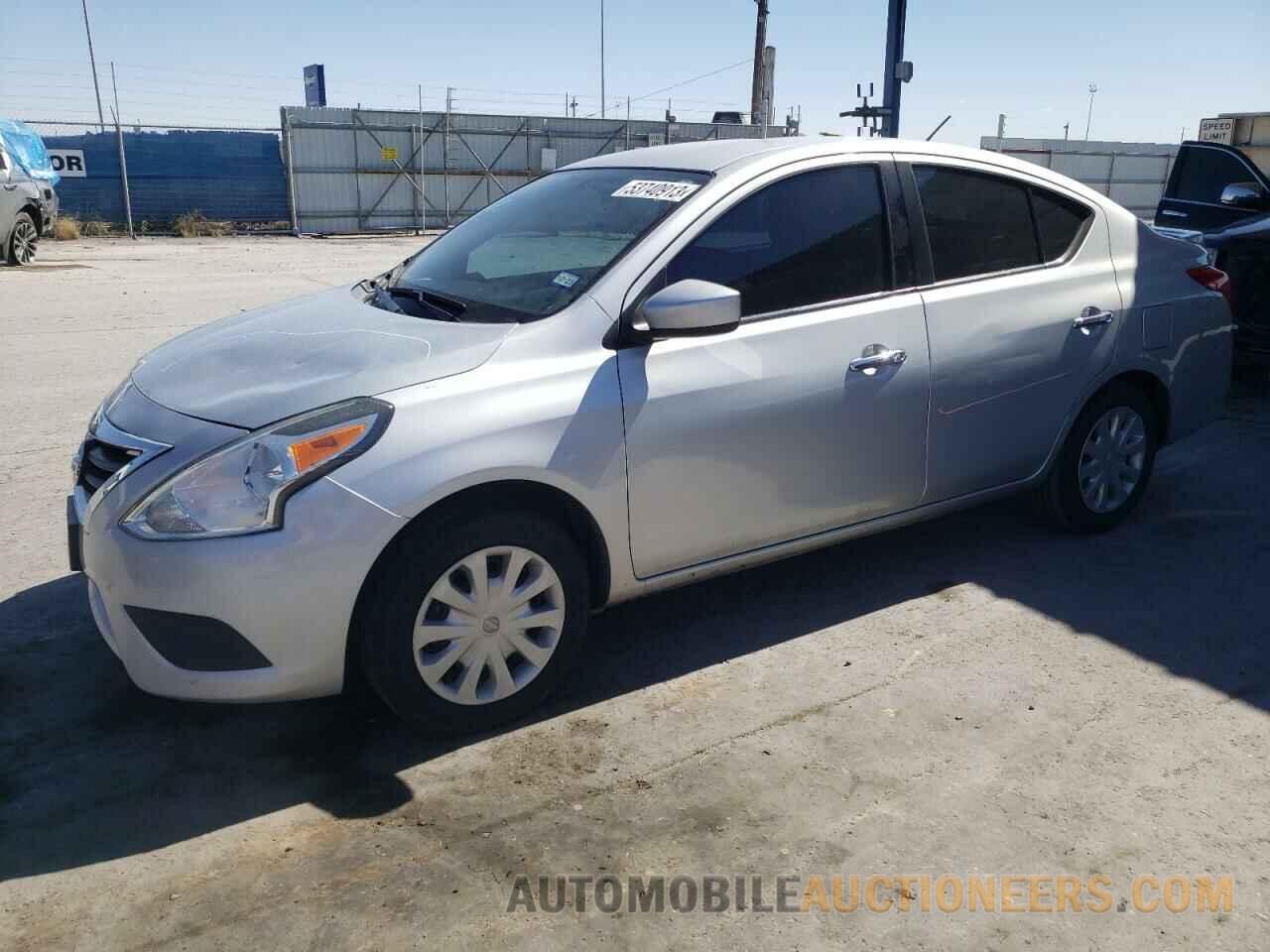 3N1CN7AP2JK393726 NISSAN VERSA 2018