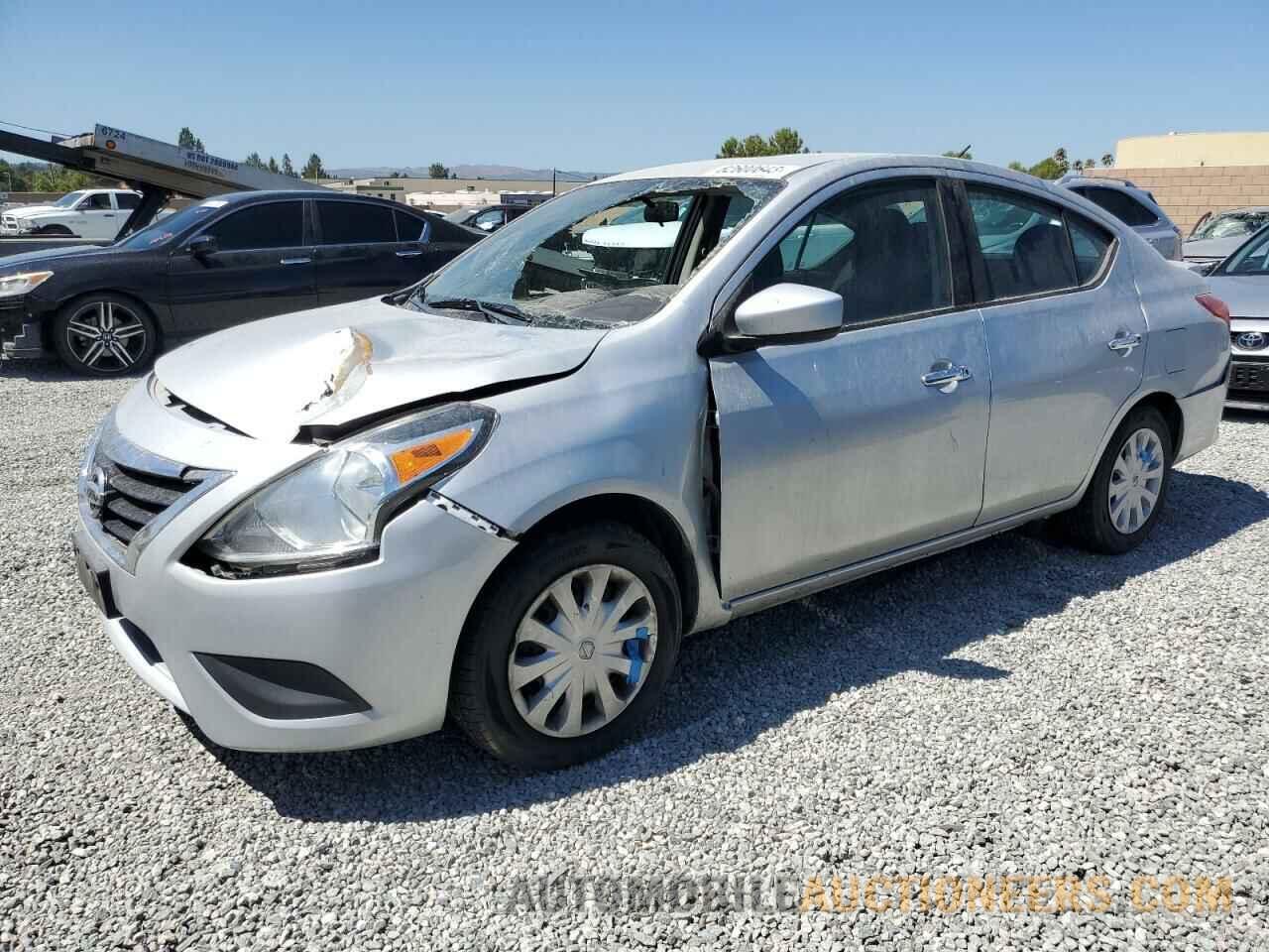 3N1CN7AP2JK402506 NISSAN VERSA 2018