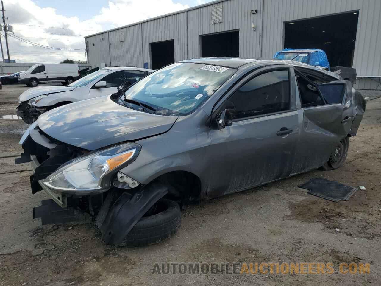 3N1CN7AP2JL803001 NISSAN VERSA 2018