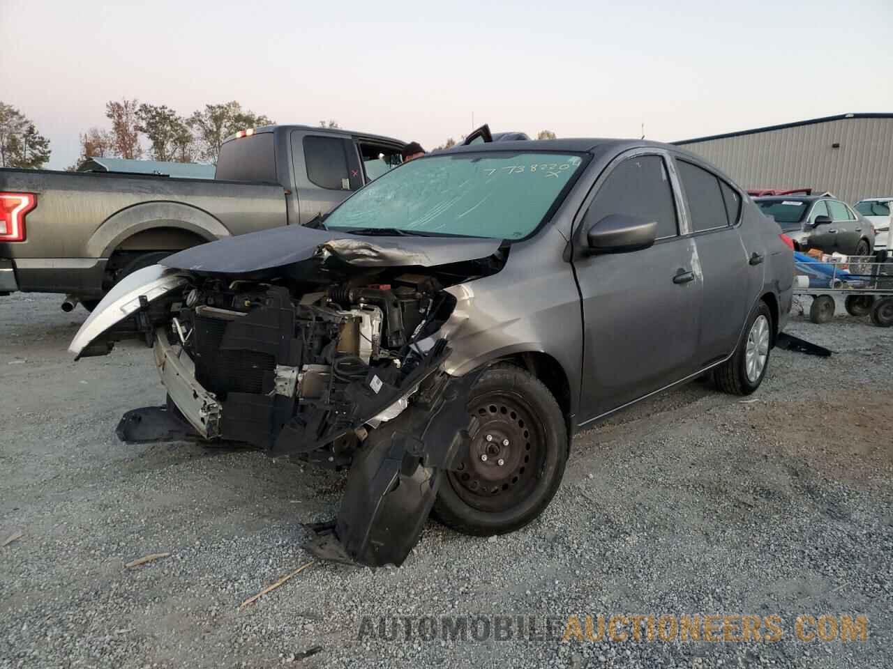 3N1CN7AP2JL806187 NISSAN VERSA 2018