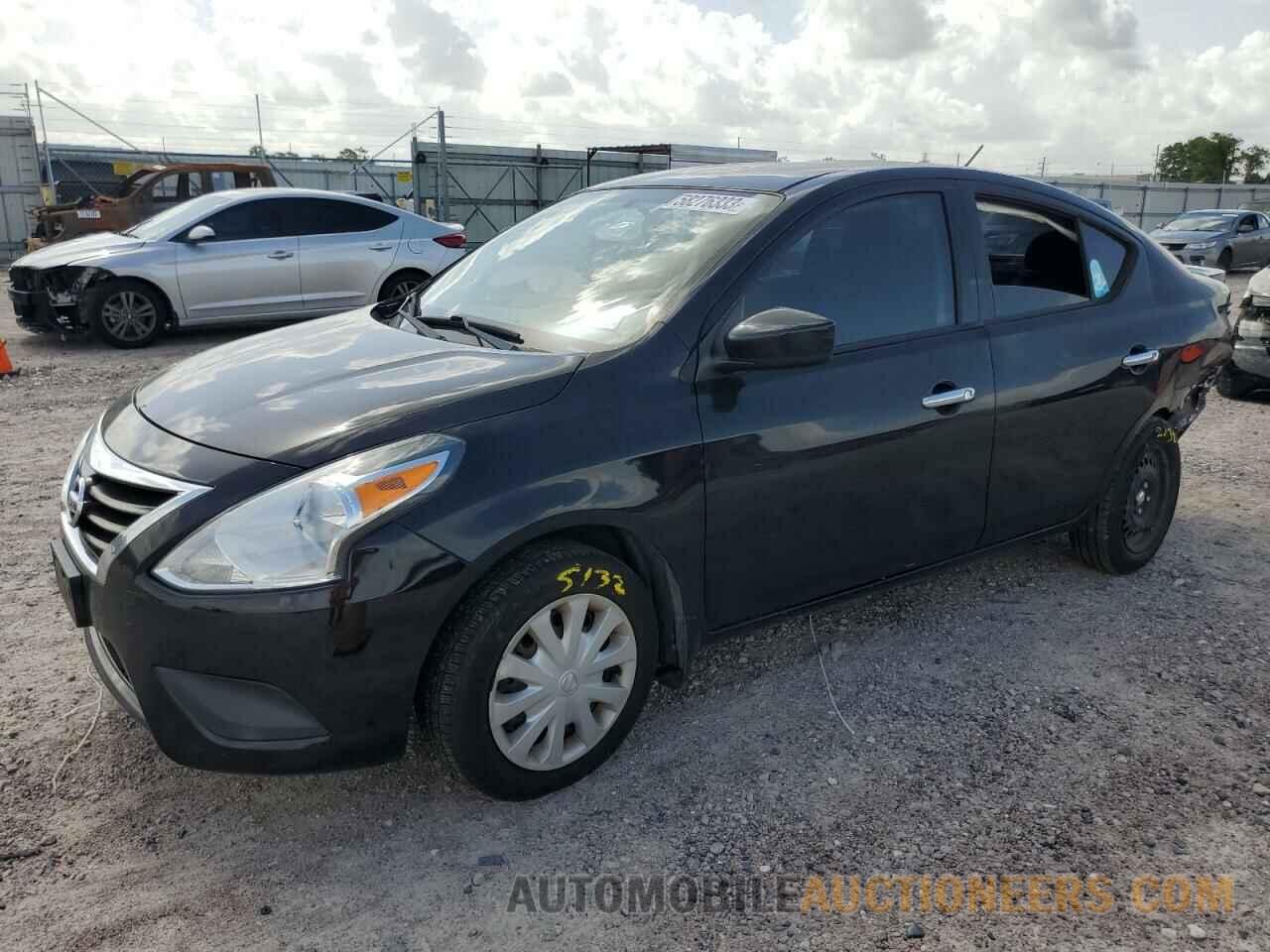 3N1CN7AP2JL819165 NISSAN VERSA 2018