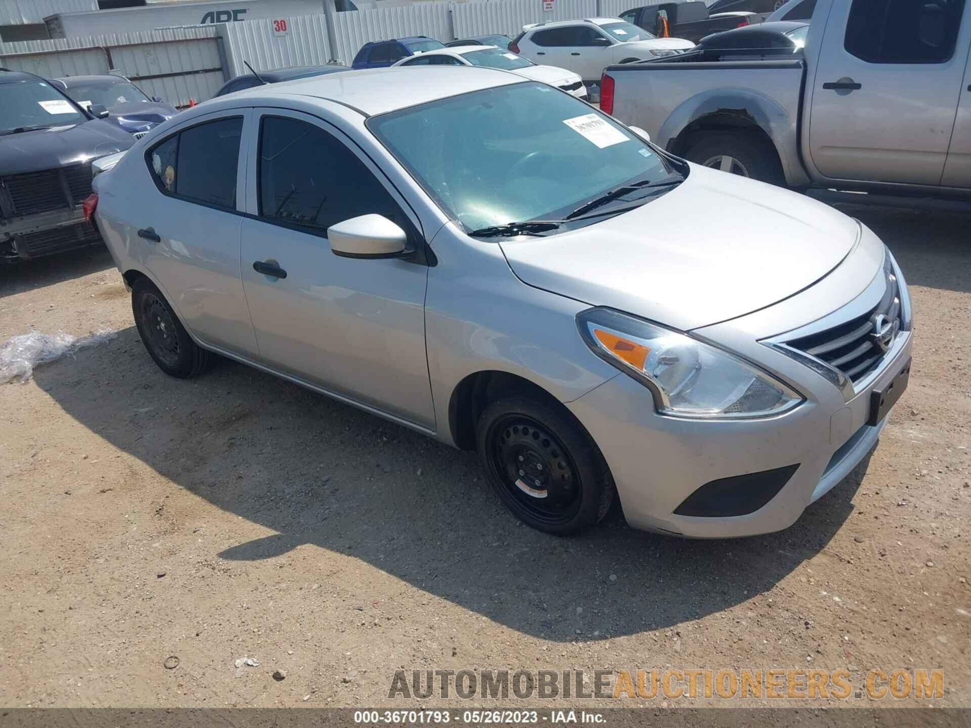 3N1CN7AP2JL827072 NISSAN VERSA SEDAN 2018