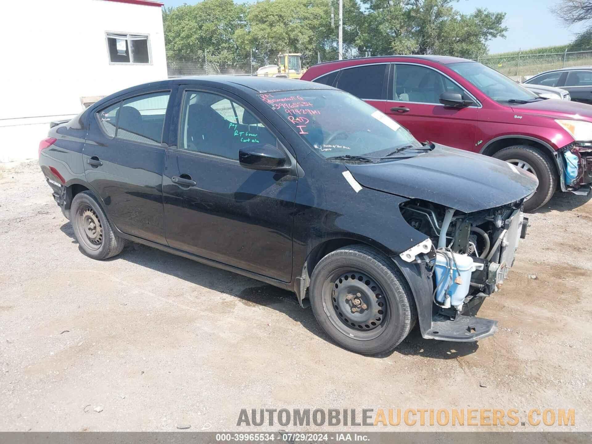 3N1CN7AP2JL834815 NISSAN VERSA 2018