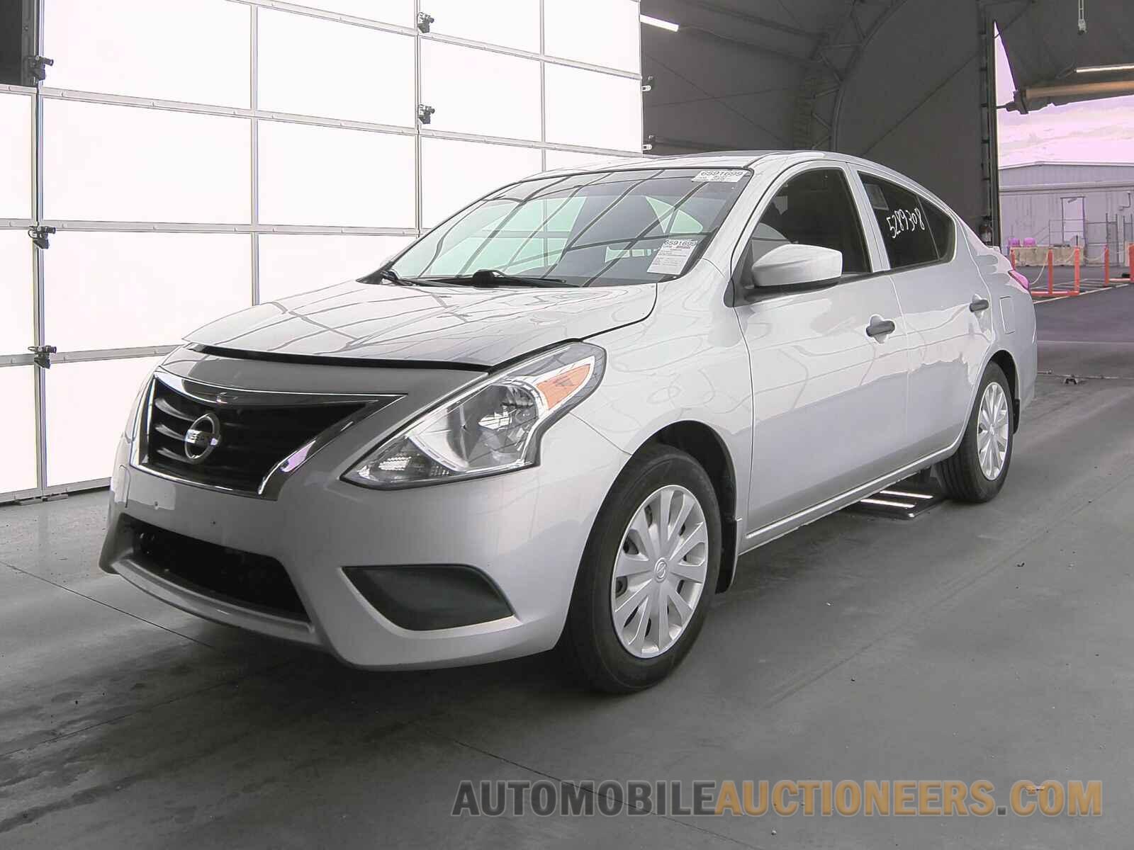 3N1CN7AP2JL835785 Nissan Versa Sedan 2018