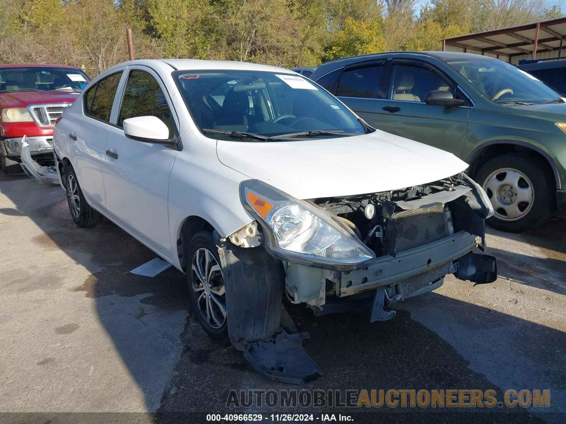 3N1CN7AP2JL851999 NISSAN VERSA 2018