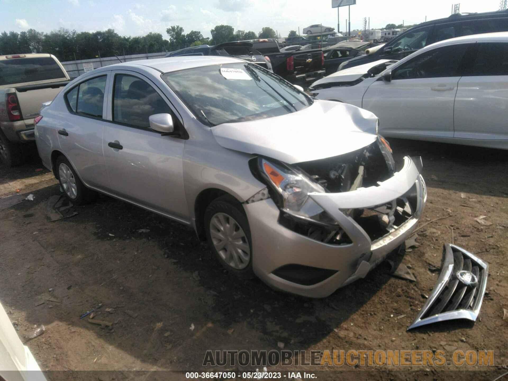 3N1CN7AP2JL857902 NISSAN VERSA SEDAN 2018