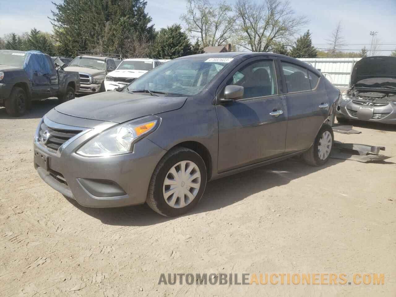 3N1CN7AP2JL882363 NISSAN VERSA 2018