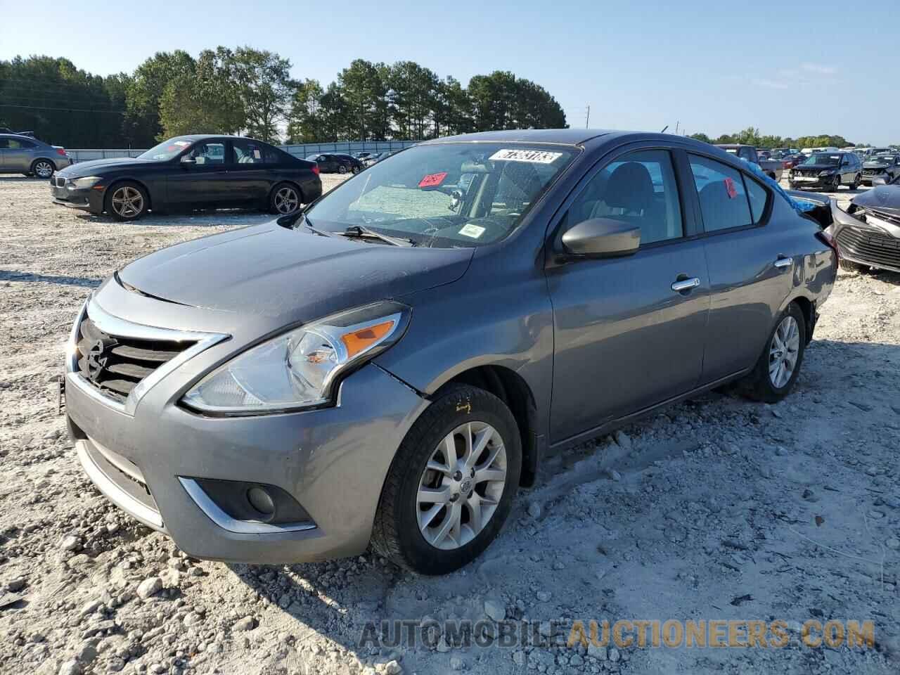 3N1CN7AP2JL888017 NISSAN VERSA 2018