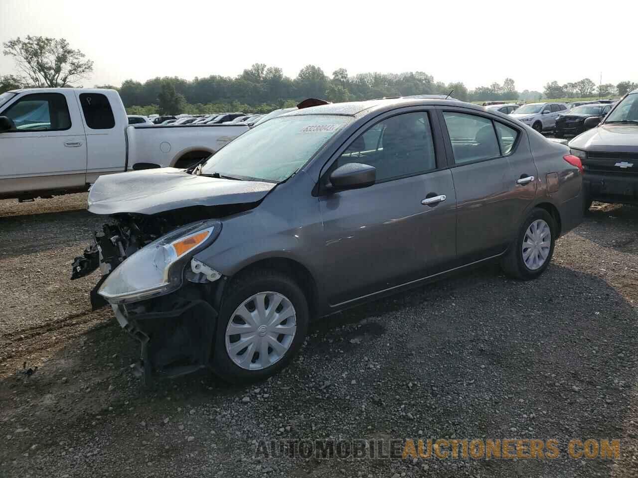 3N1CN7AP2KL825002 NISSAN VERSA 2019