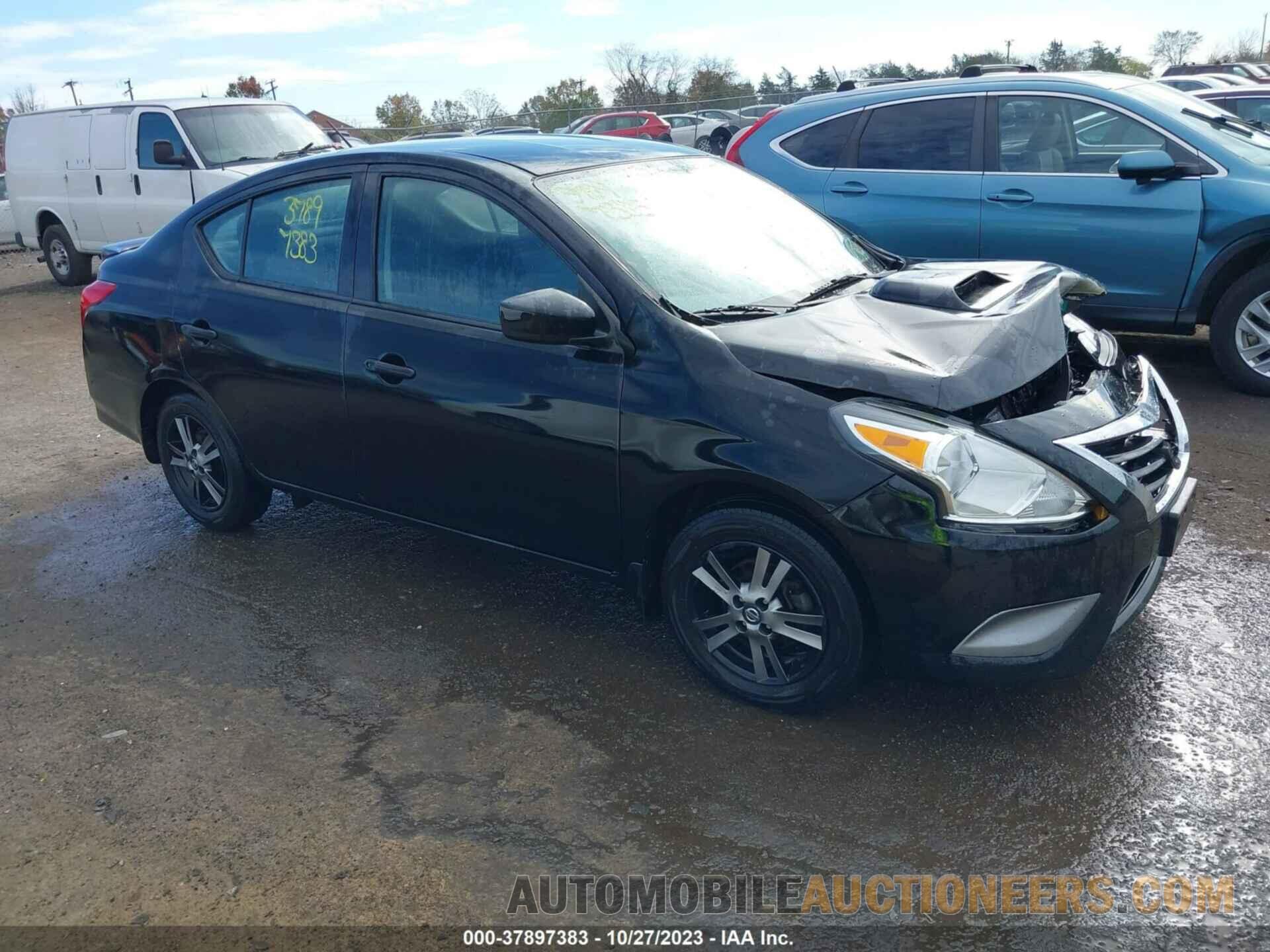 3N1CN7AP2KL828529 NISSAN VERSA SEDAN 2019