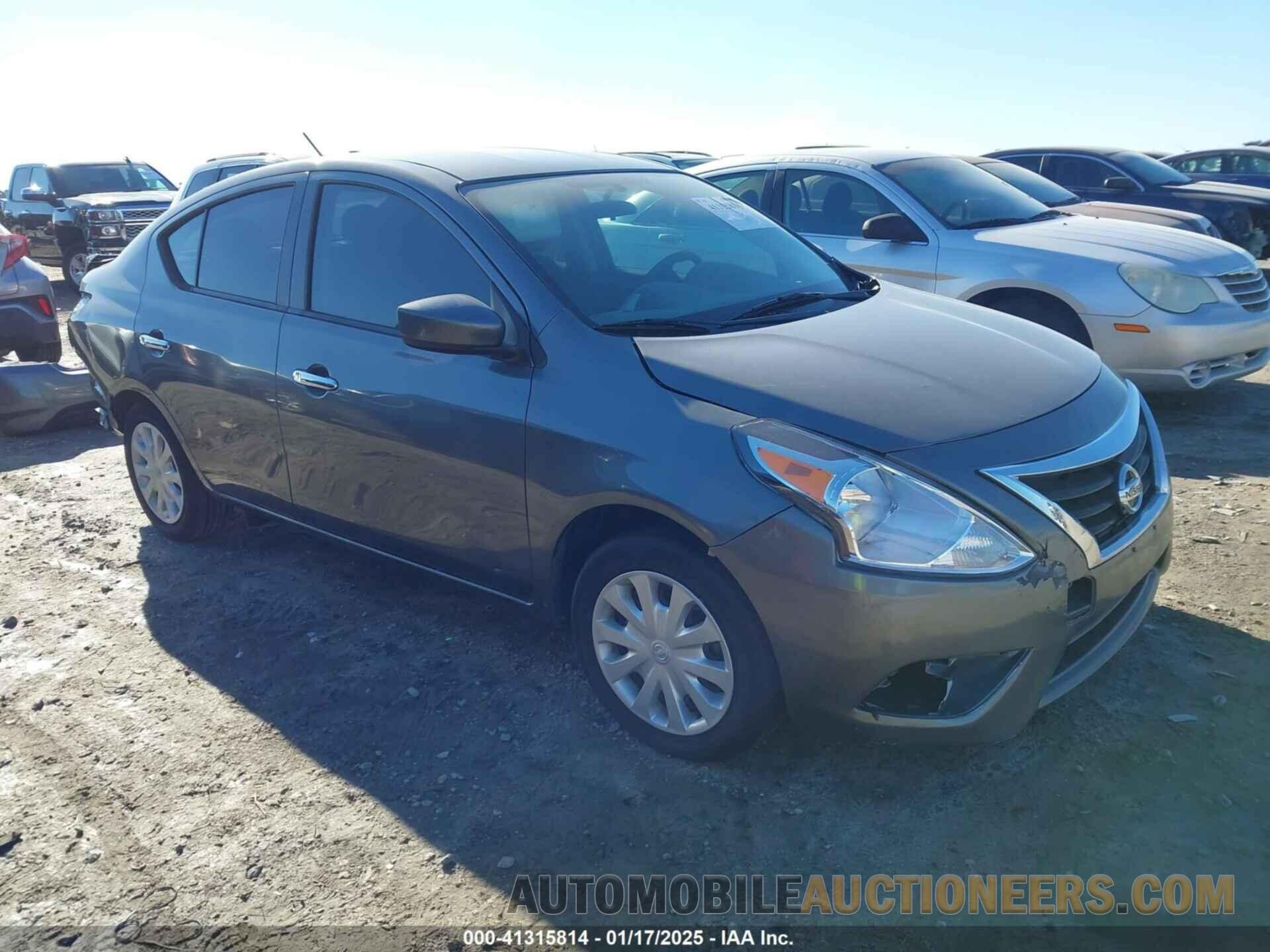 3N1CN7AP2KL830197 NISSAN VERSA 2019