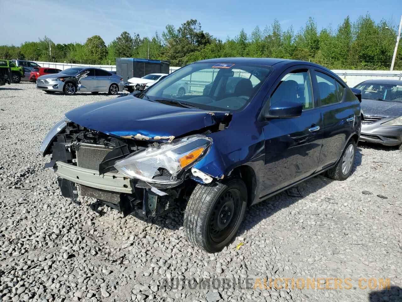 3N1CN7AP2KL830698 NISSAN VERSA 2019