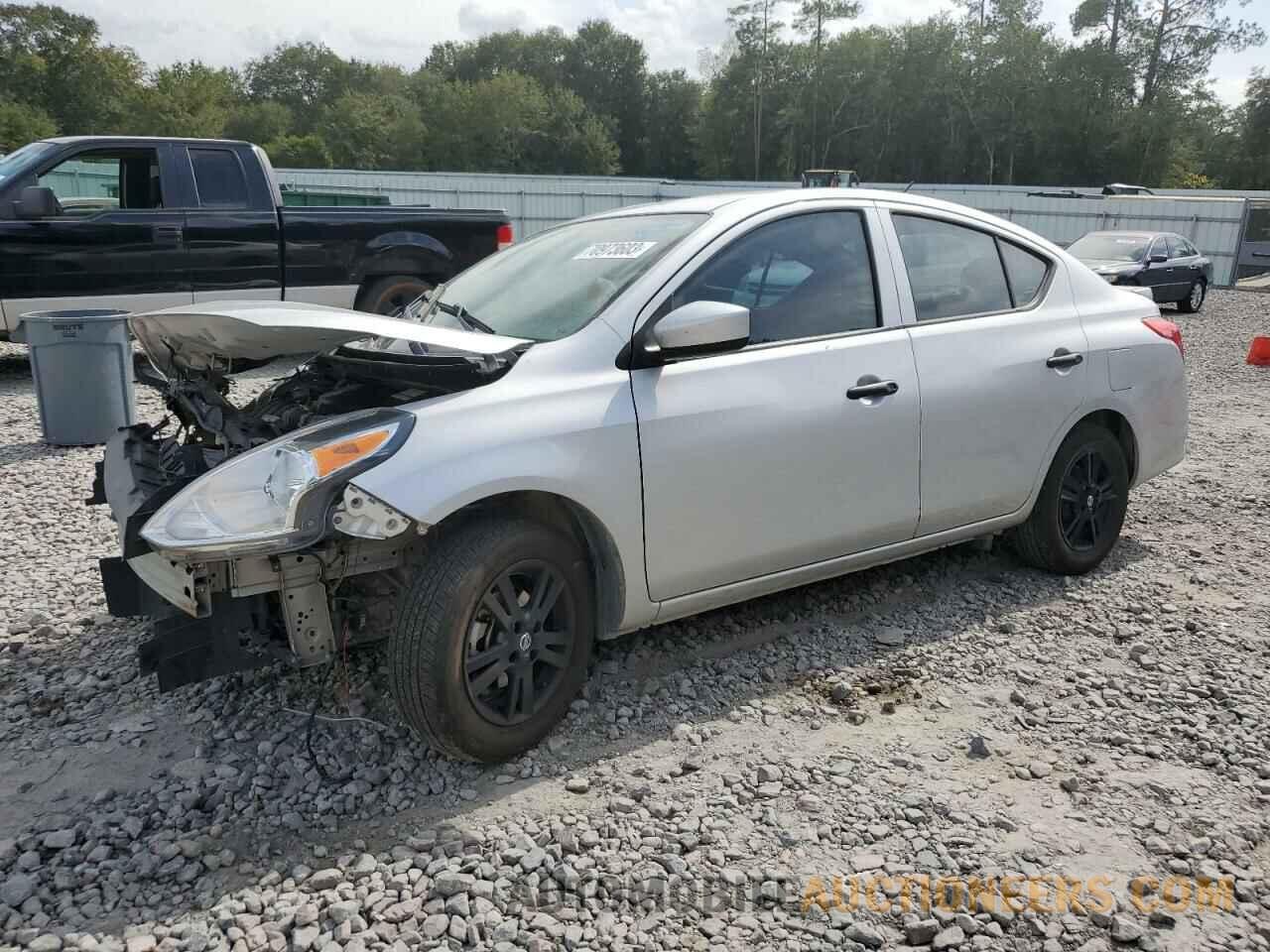 3N1CN7AP2KL831088 NISSAN VERSA 2019