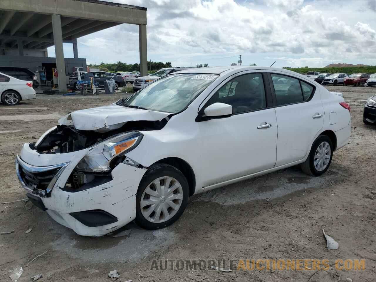 3N1CN7AP2KL831687 NISSAN VERSA 2019