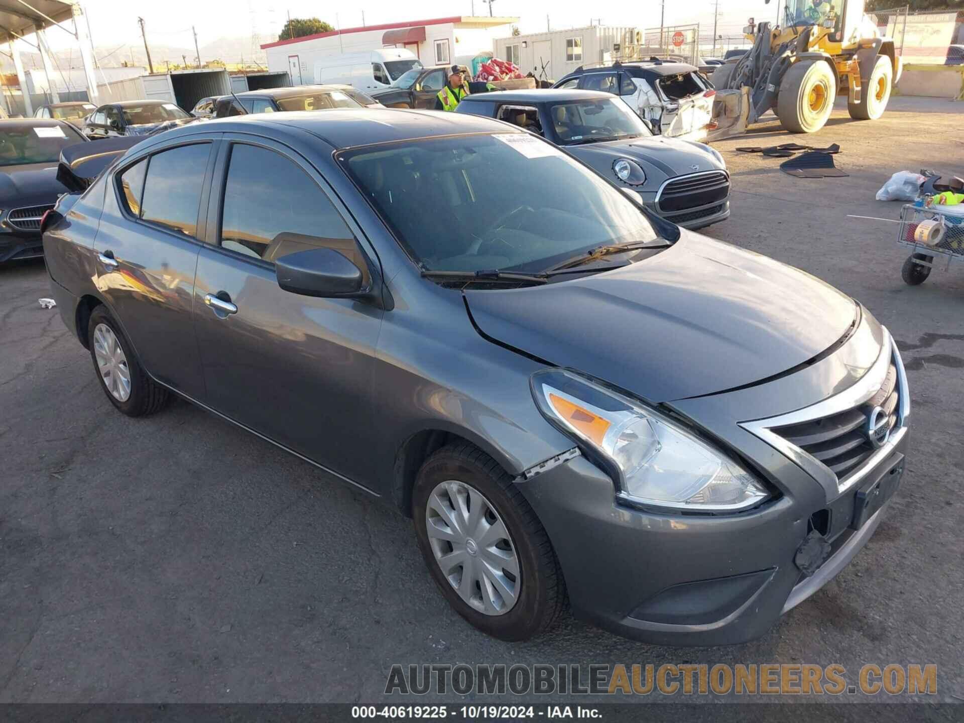 3N1CN7AP2KL839742 NISSAN VERSA 2019