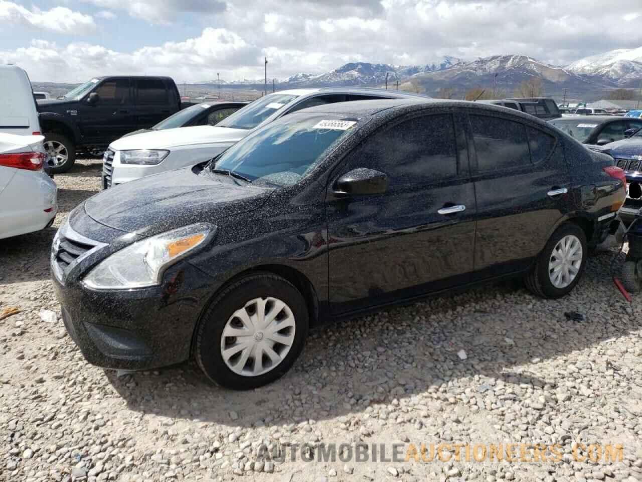 3N1CN7AP2KL841068 NISSAN VERSA 2019