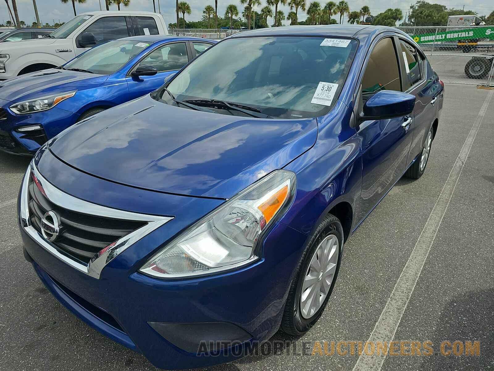 3N1CN7AP2KL848652 Nissan Versa Sedan 2019