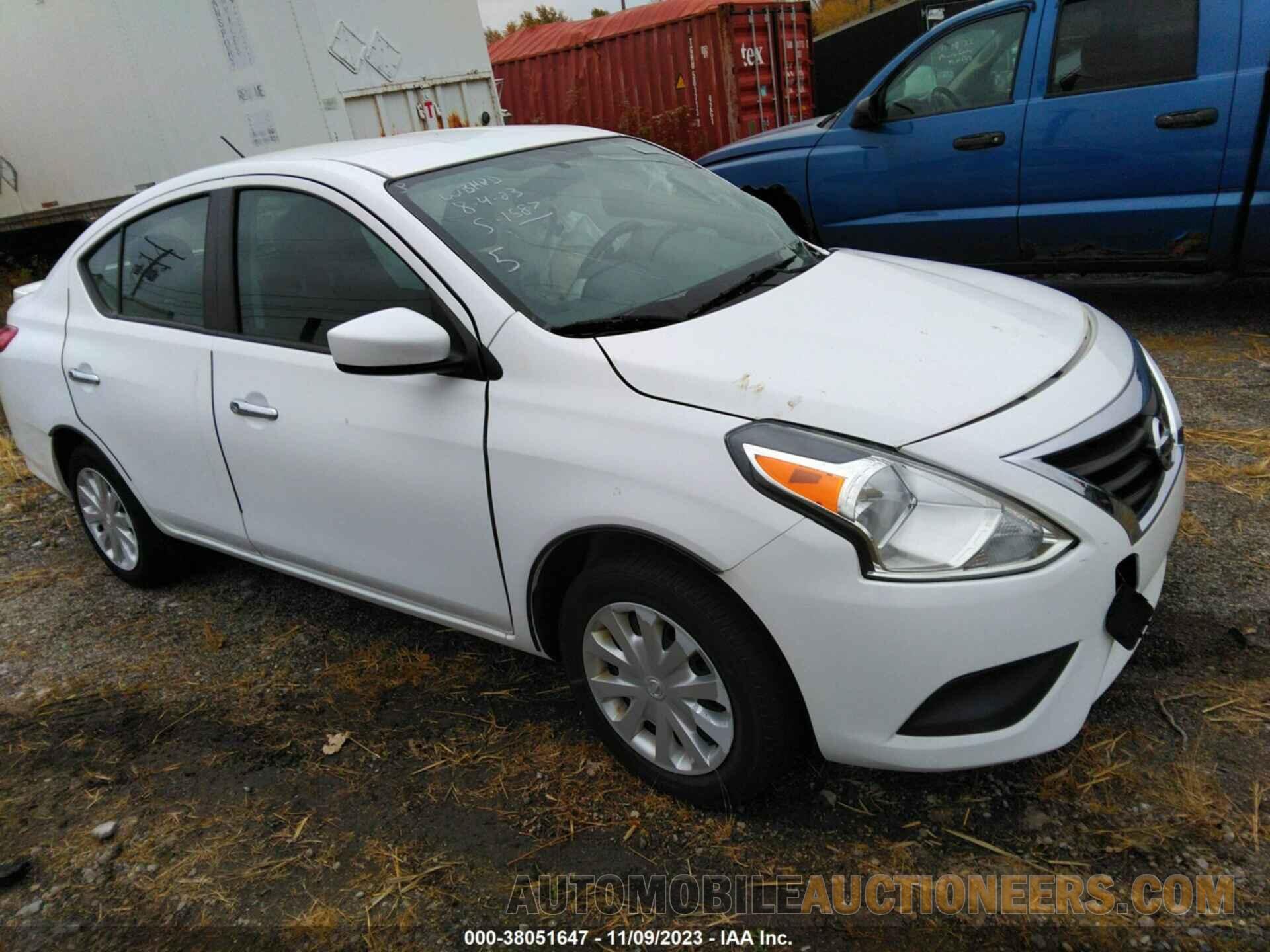 3N1CN7AP2KL852927 NISSAN VERSA 2019