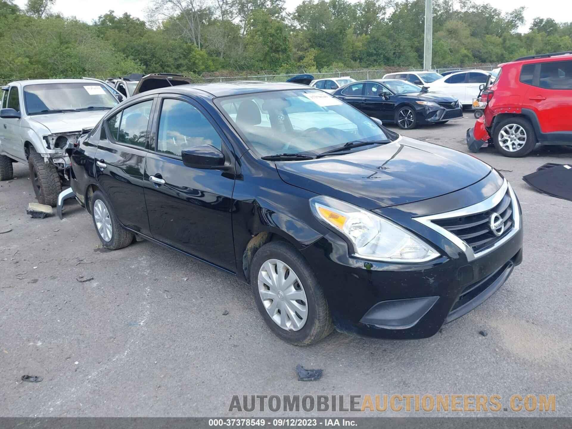 3N1CN7AP2KL858260 NISSAN VERSA SEDAN 2019