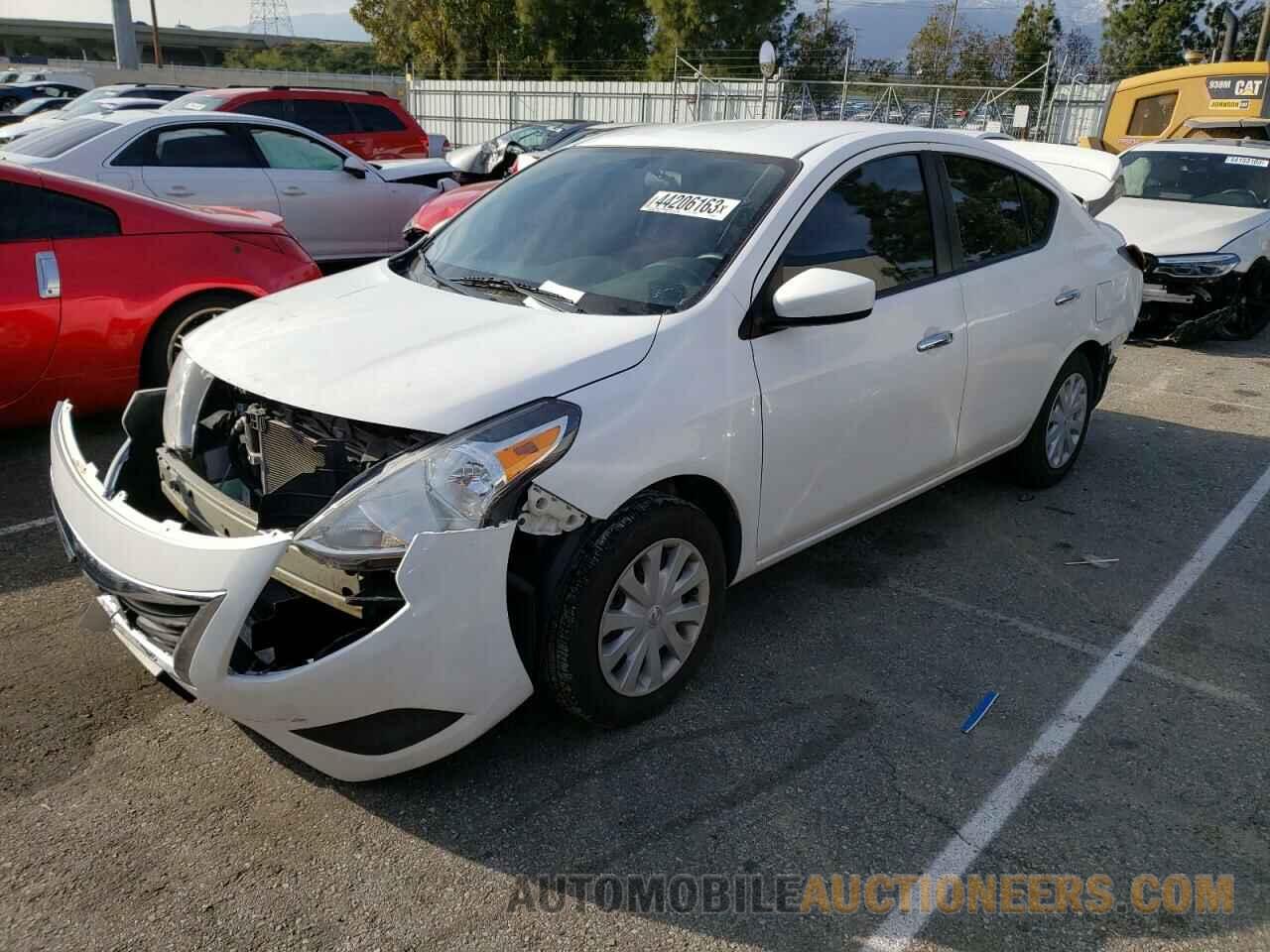 3N1CN7AP2KL864611 NISSAN VERSA 2019