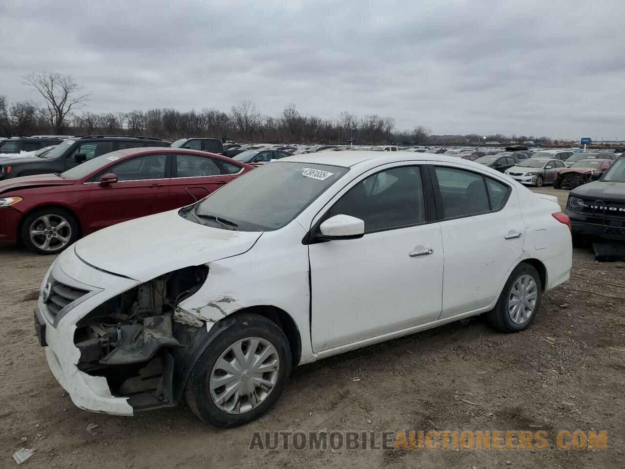 3N1CN7AP2KL870599 NISSAN VERSA 2019