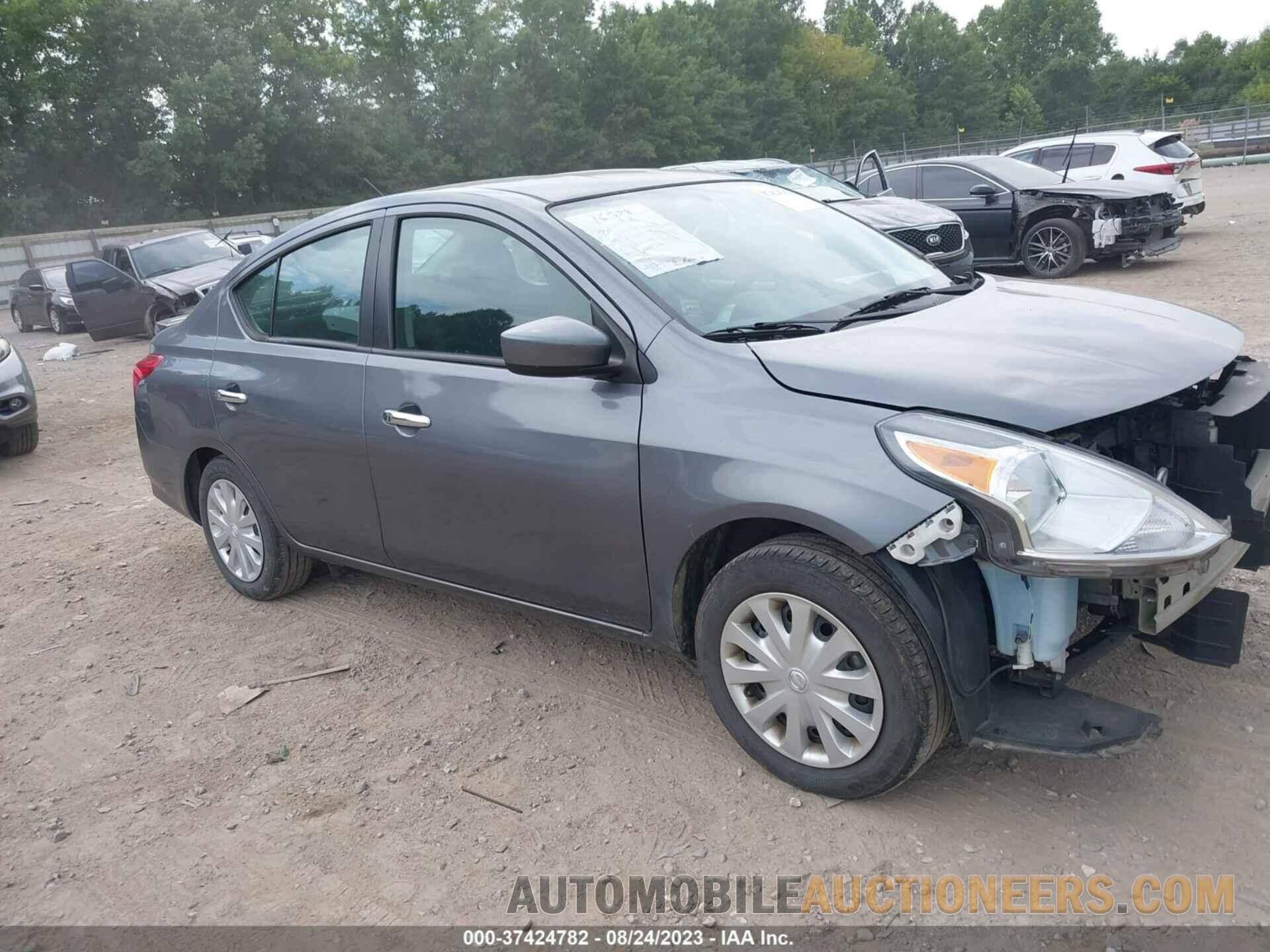 3N1CN7AP2KL870960 NISSAN VERSA SEDAN 2019