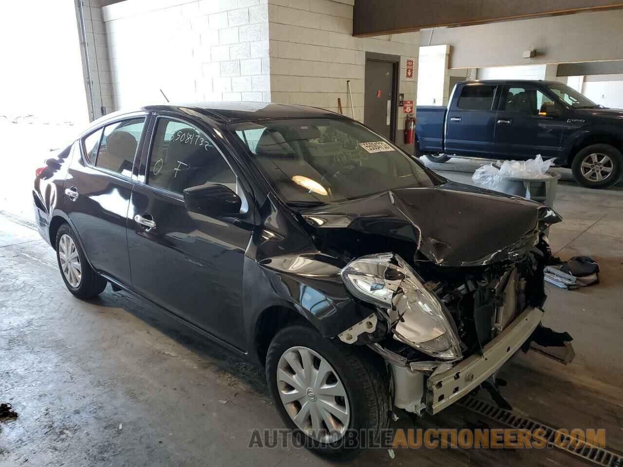 3N1CN7AP2KL873437 NISSAN VERSA 2019