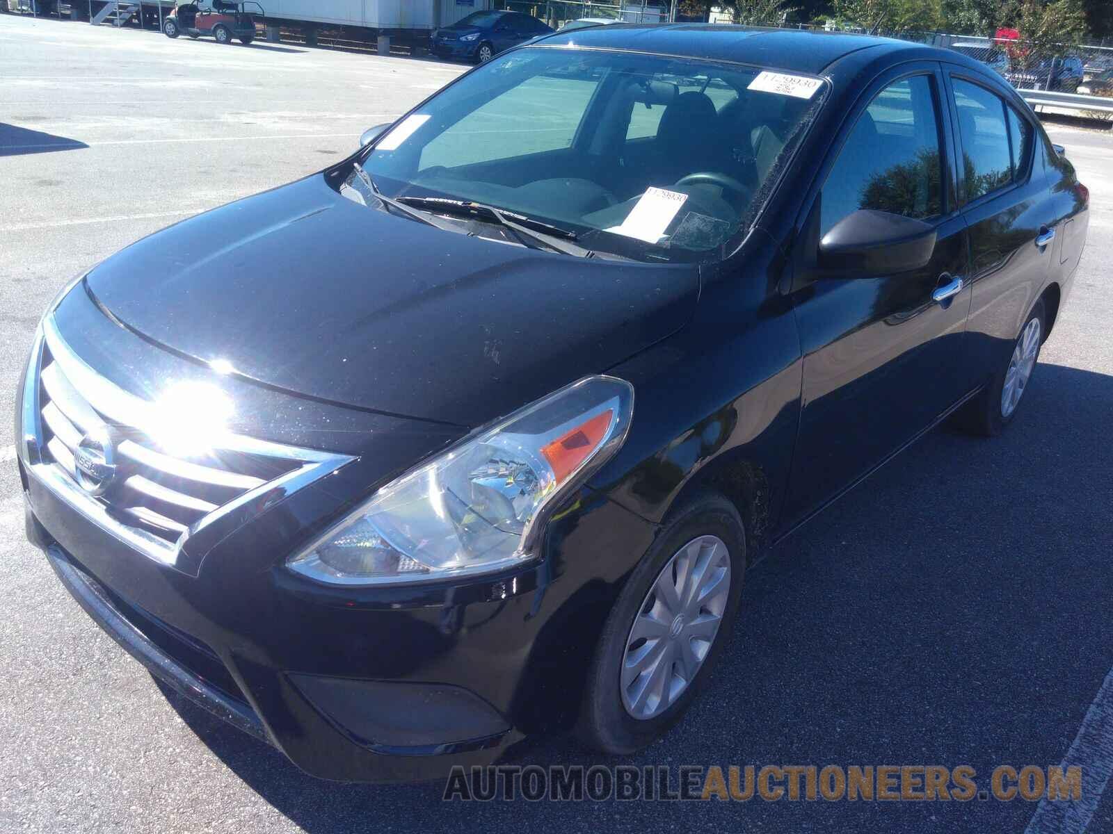 3N1CN7AP2KL873485 Nissan Versa Sedan 2019