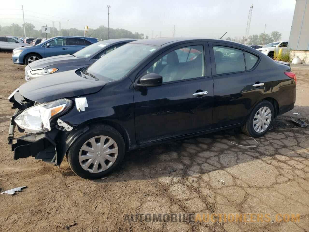 3N1CN7AP2KL877374 NISSAN VERSA 2019