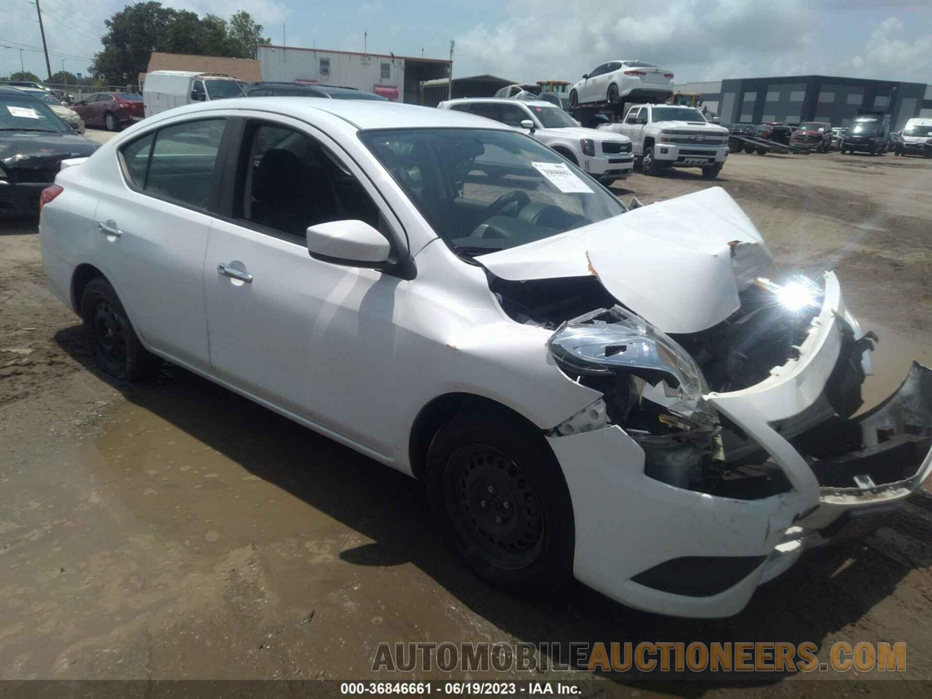 3N1CN7AP2KL880131 NISSAN VERSA SEDAN 2019