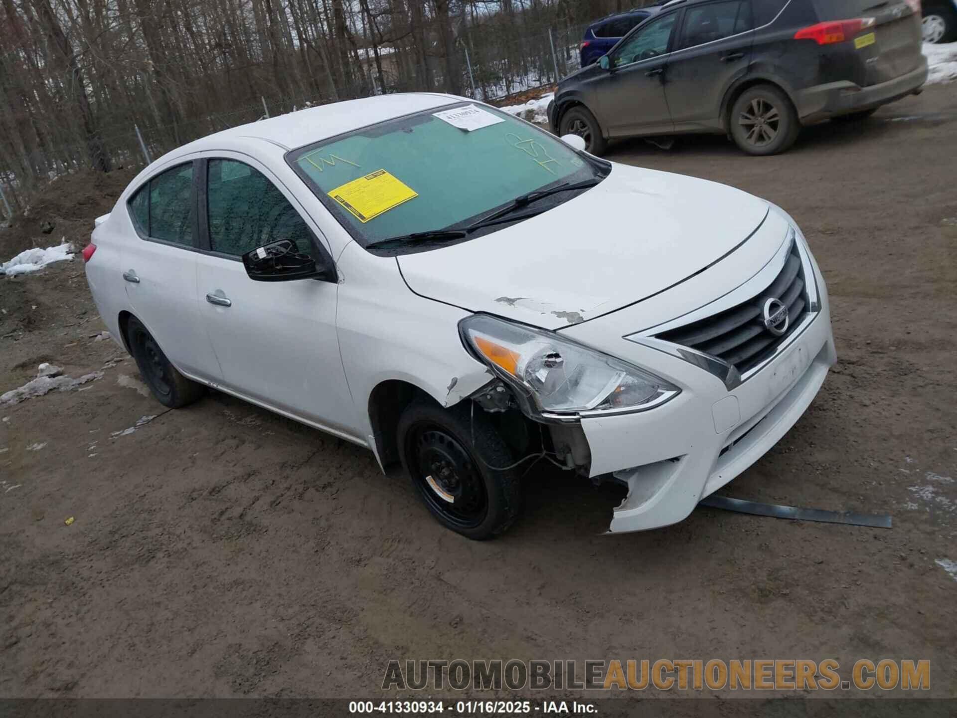 3N1CN7AP2KL880226 NISSAN VERSA 2019