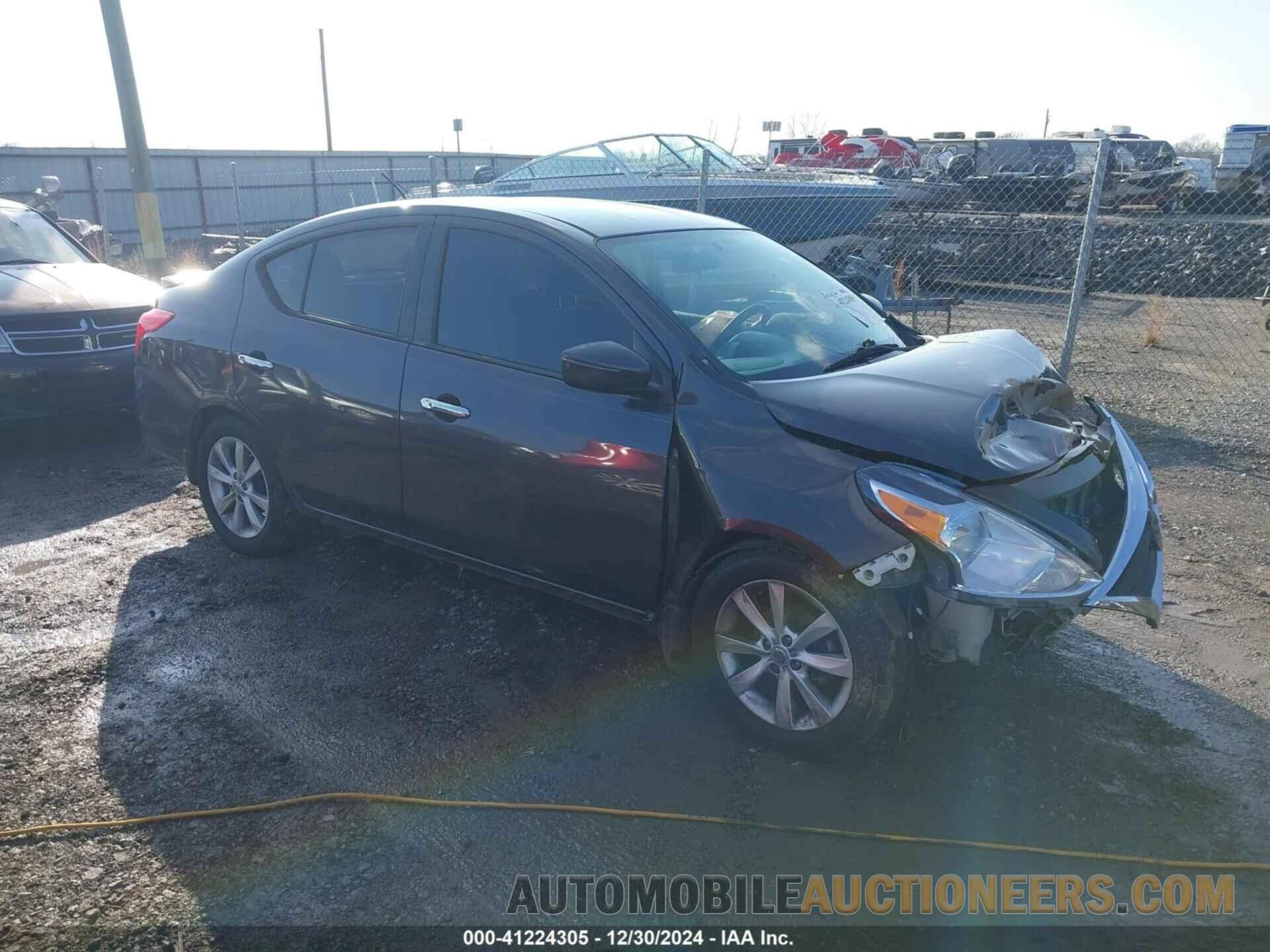 3N1CN7AP3FL802074 NISSAN VERSA 2015