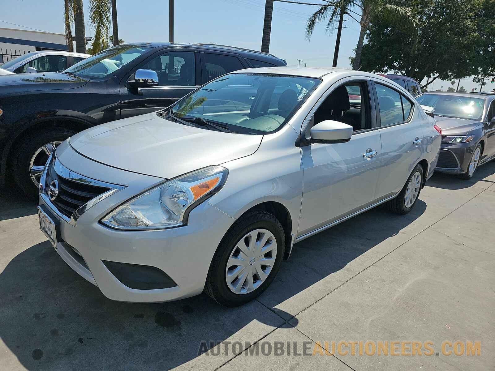 3N1CN7AP3FL810367 Nissan Versa 2015