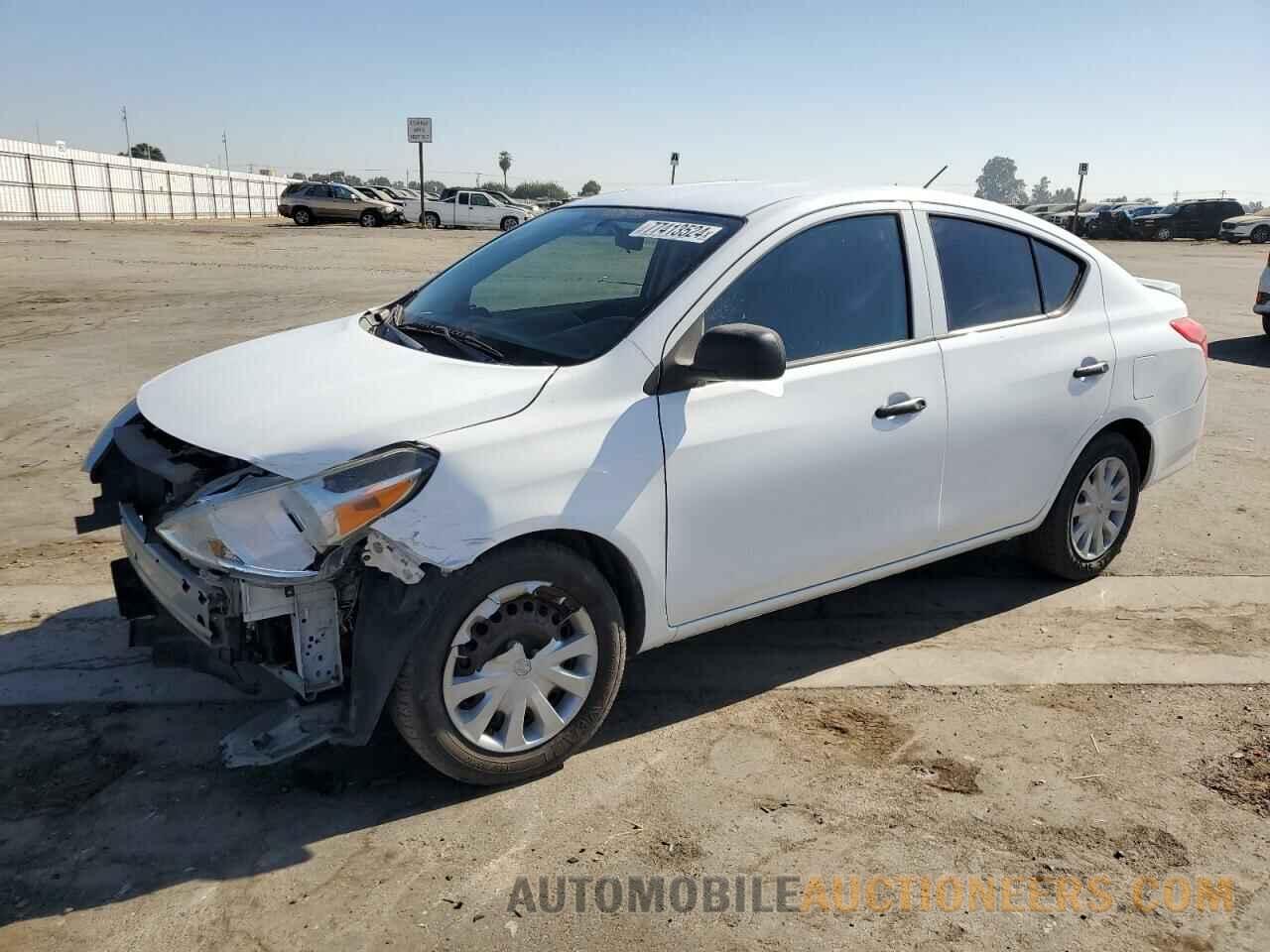 3N1CN7AP3FL820428 NISSAN VERSA 2015