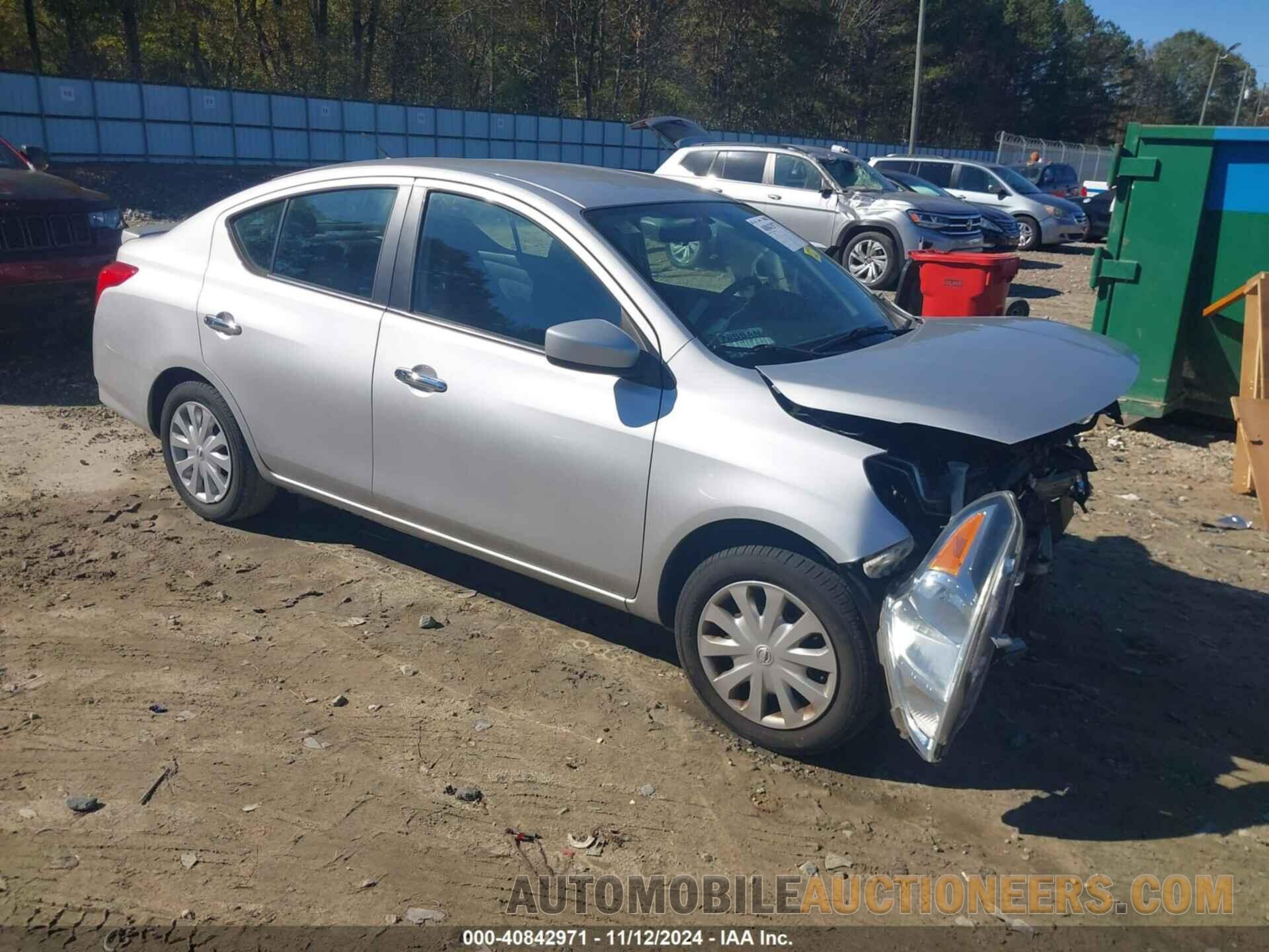 3N1CN7AP3FL867281 NISSAN VERSA 2015