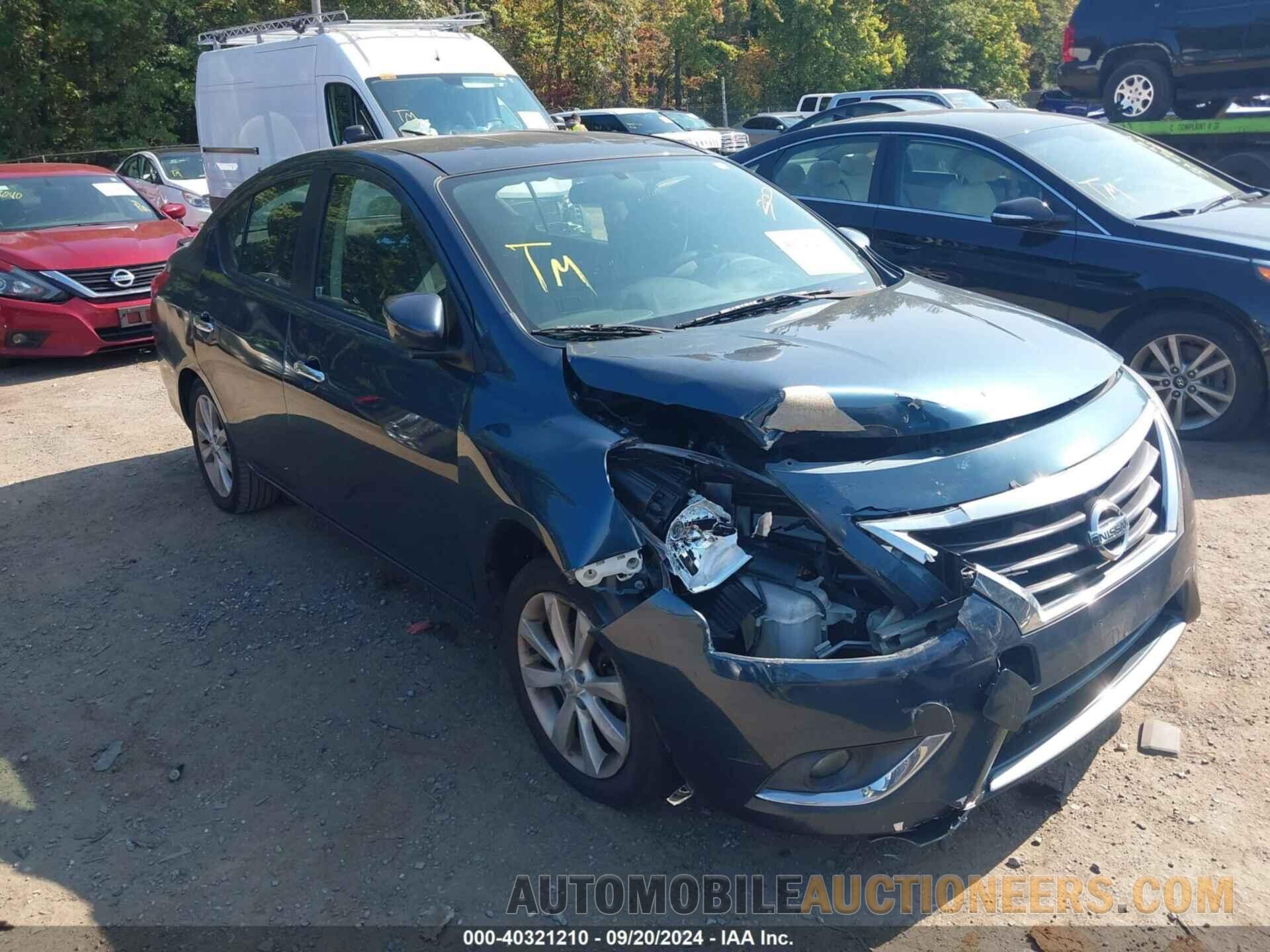 3N1CN7AP3FL877230 NISSAN VERSA 2015