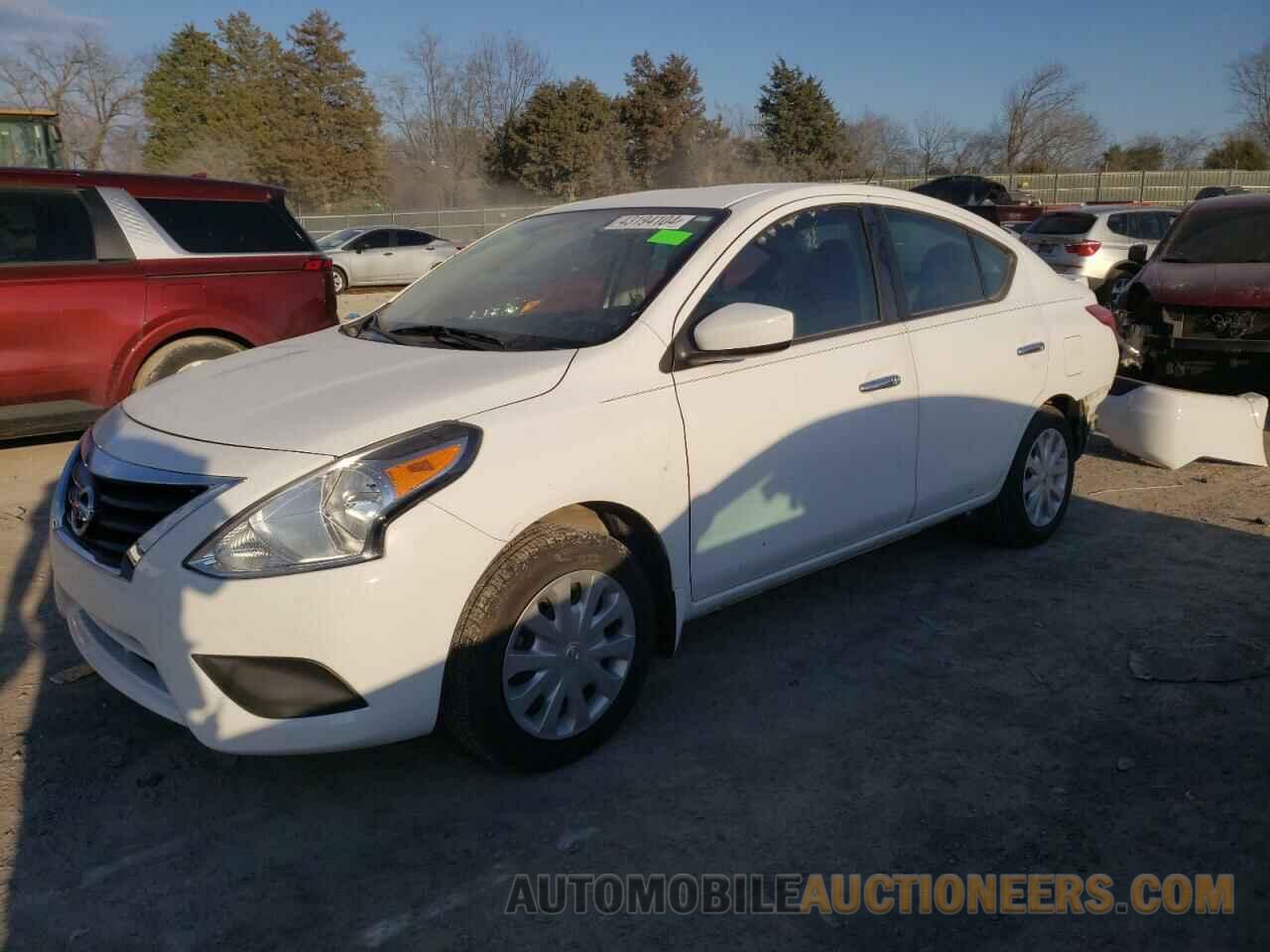 3N1CN7AP3HL833201 NISSAN VERSA 2017