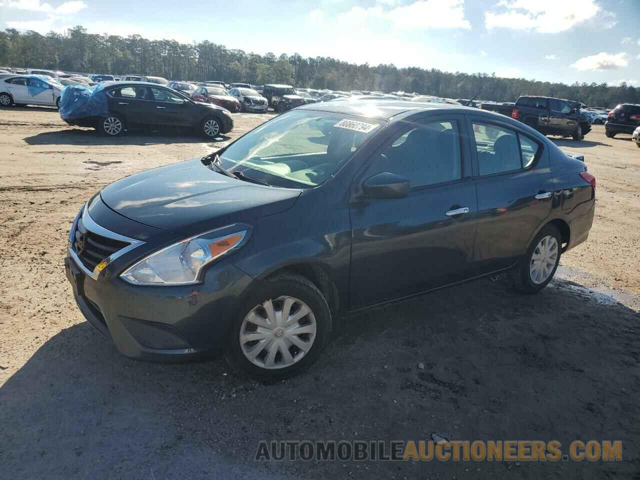 3N1CN7AP3HL871320 NISSAN VERSA 2017