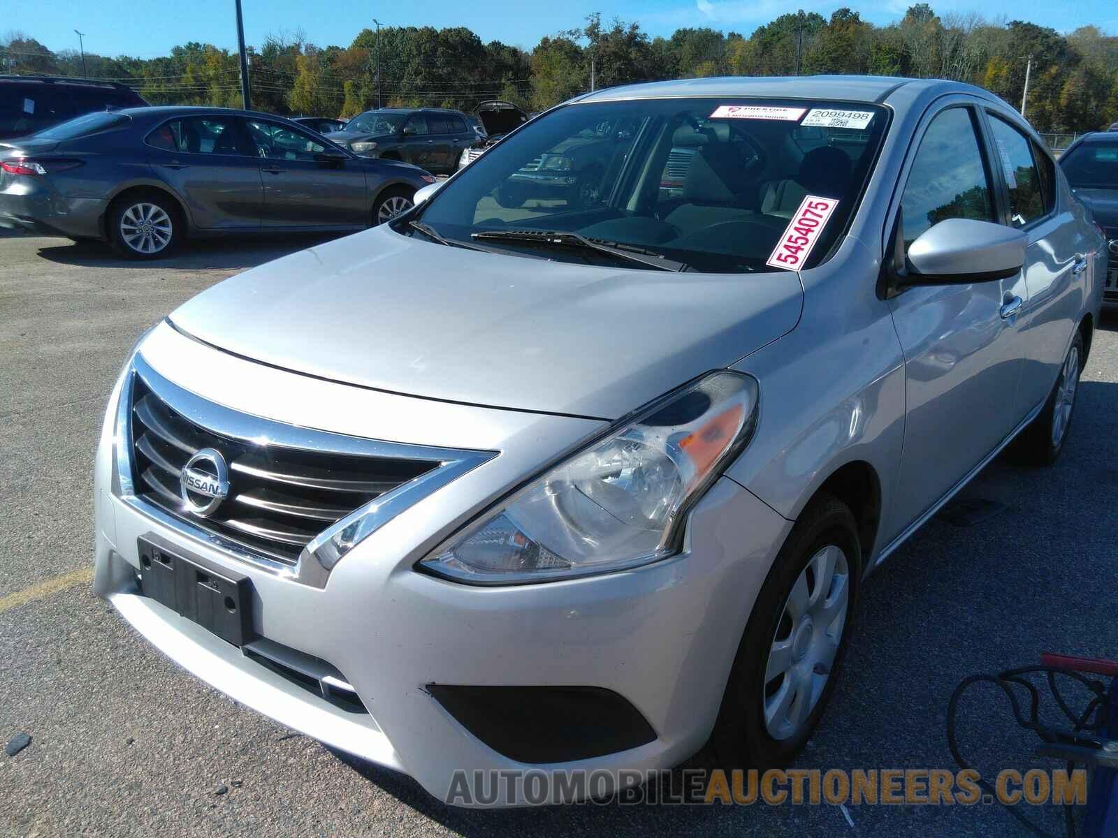 3N1CN7AP3HL880485 Nissan Versa Sedan 2017